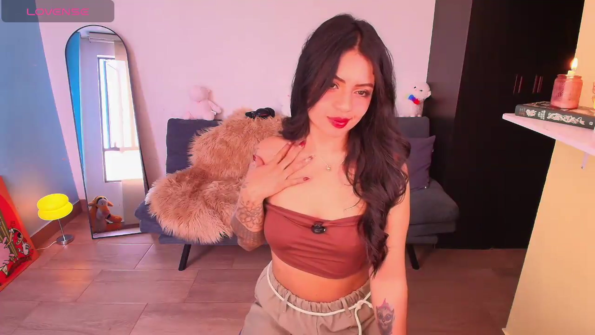 Gallery image thumbnail from SarishaLove's myfreecams stream on, 09/23/2026, 13:57 image 11 of 20