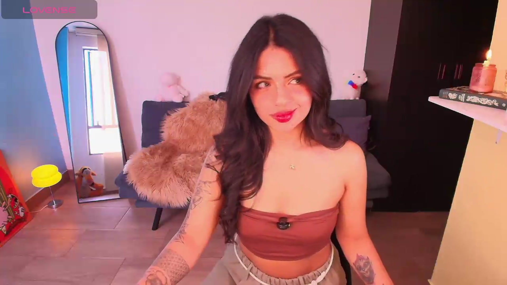 Gallery image thumbnail from SarishaLove's myfreecams stream on, 09/23/2026, 13:57 image 16 of 20