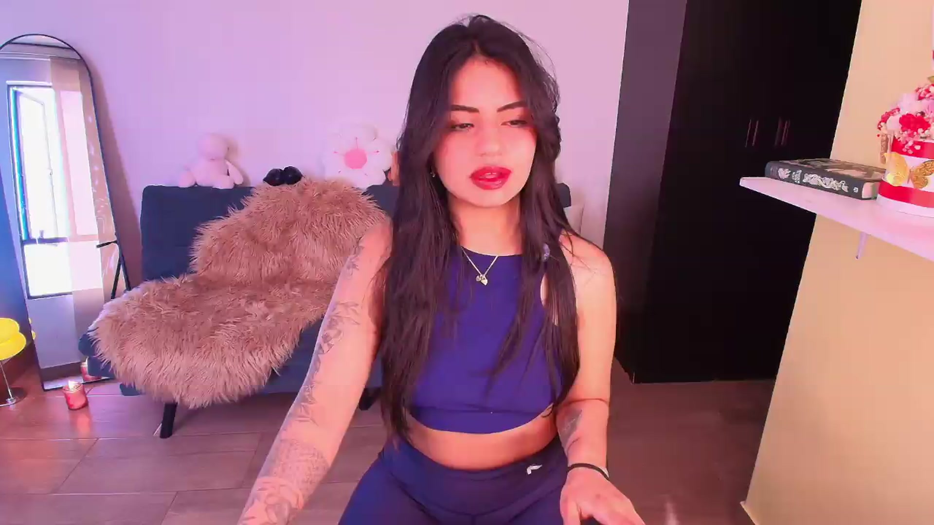 Gallery image thumbnail from SarishaLove's myfreecams stream on, 09/29/2026, 14:04 image 1 of 20