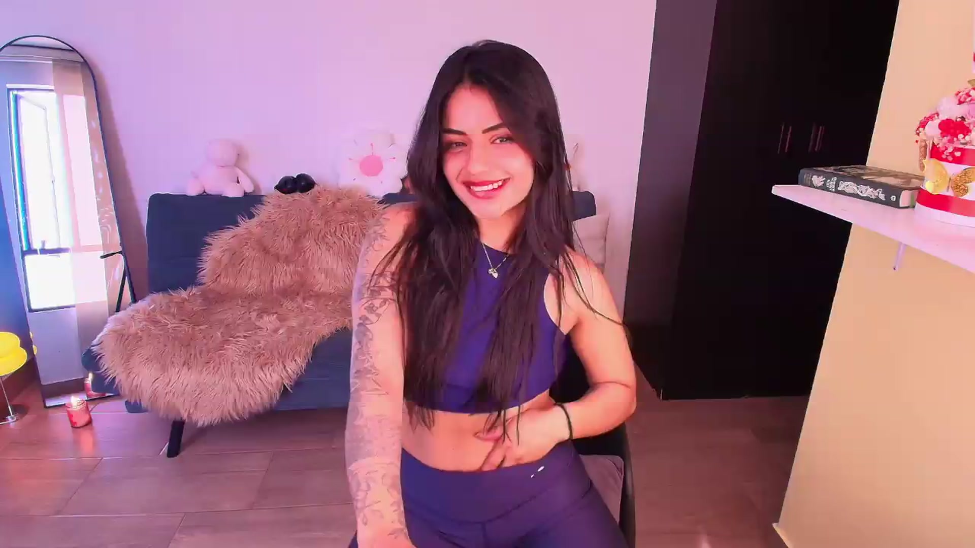 Gallery image thumbnail from SarishaLove's myfreecams stream on, 09/29/2026, 14:04 image 3 of 20