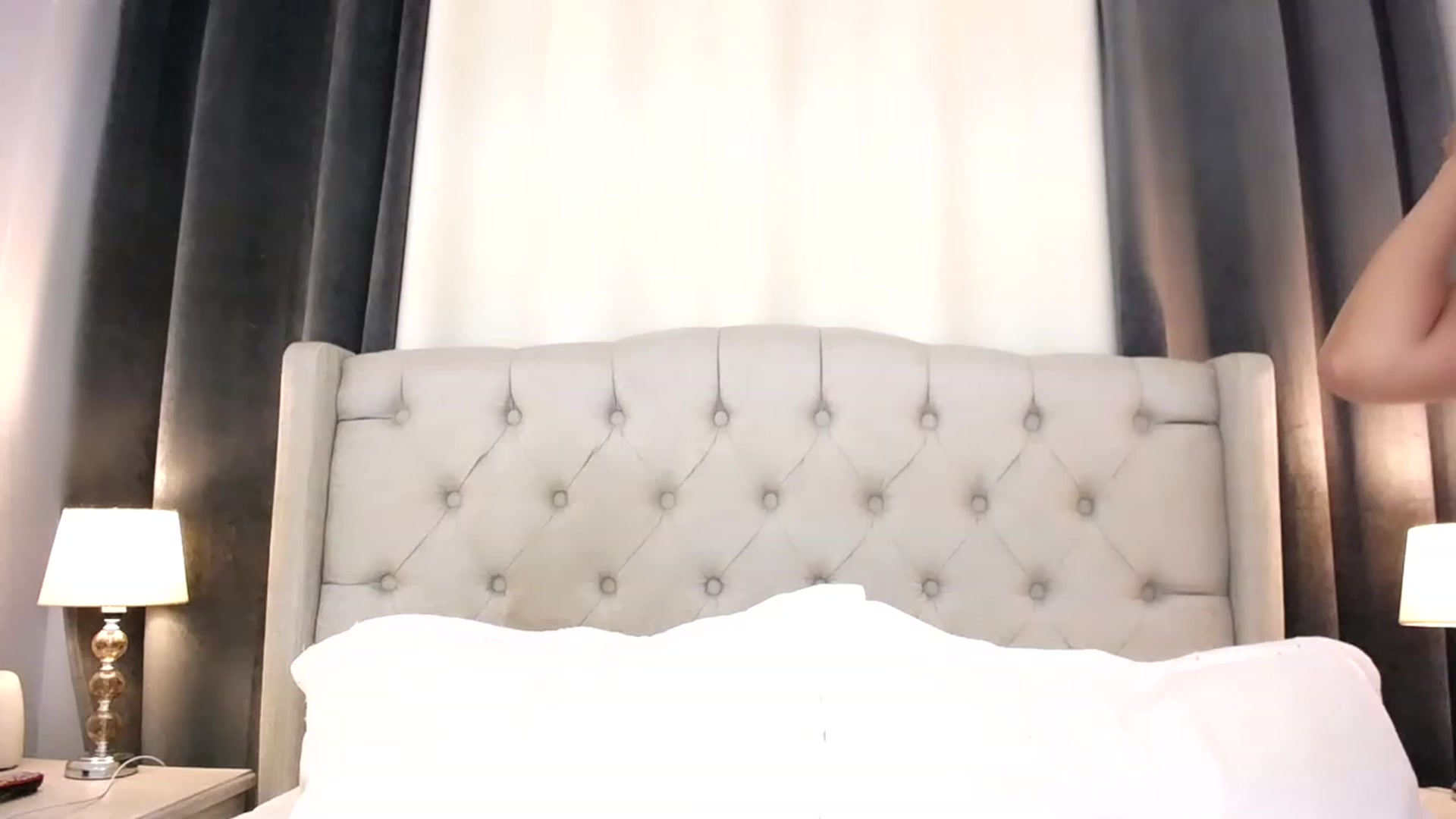 Gallery image thumbnail from Sarita_swtt's myfreecams stream on, 04/10/2023, 02:11 image 10 of 20