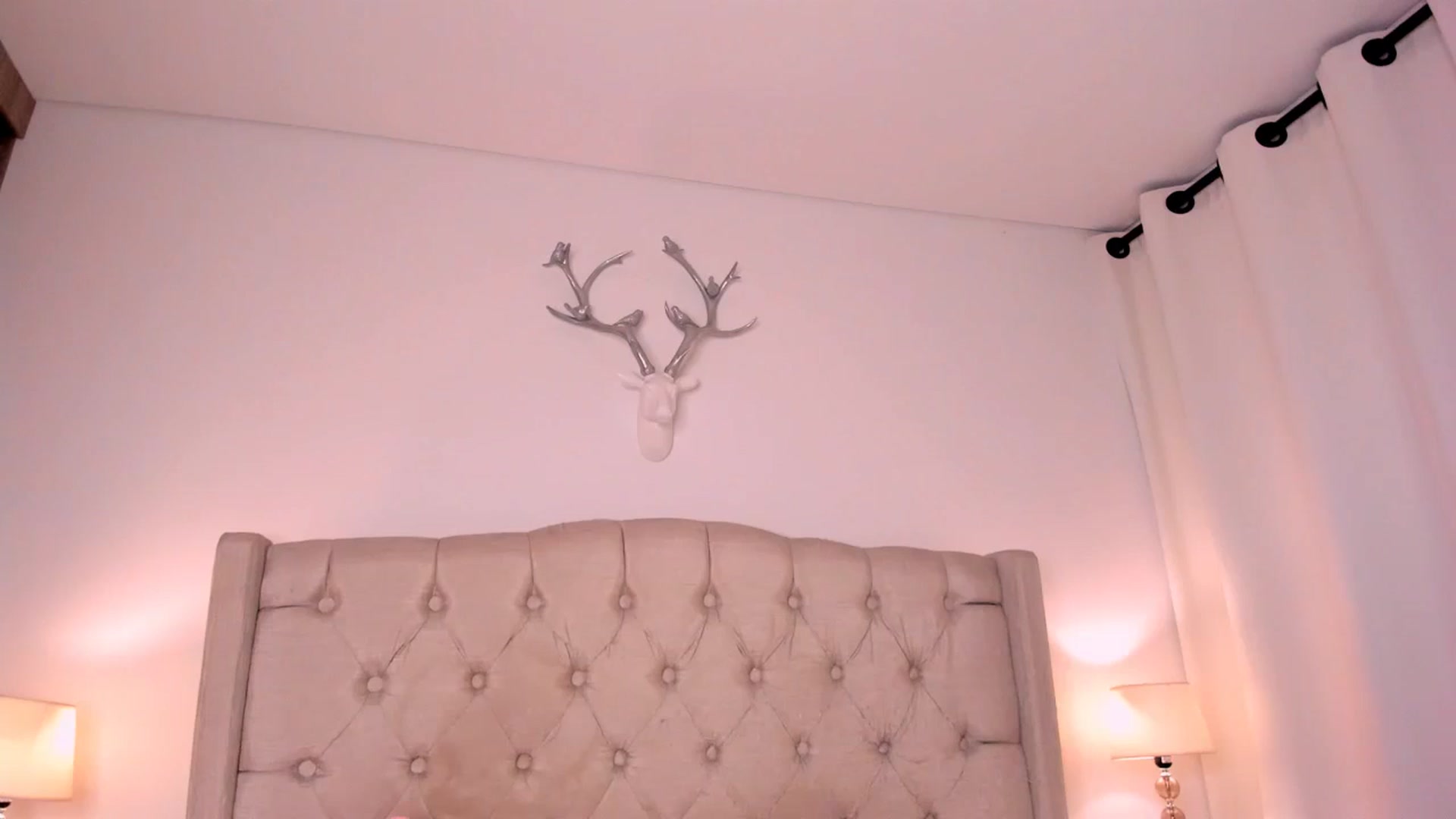 Gallery image thumbnail from Sarita_swtt's myfreecams stream on, 04/20/2026, 01:43 image 18 of 20
