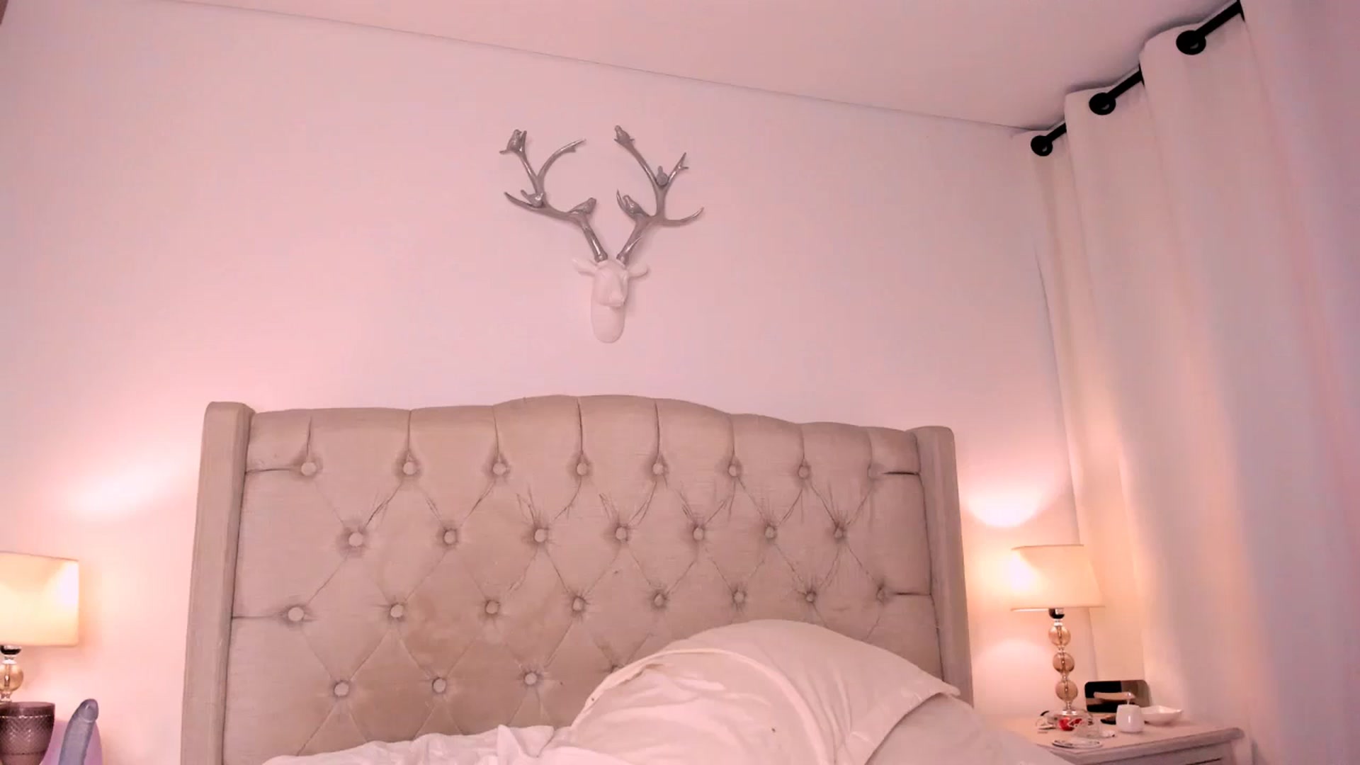 Gallery image thumbnail from Sarita_swtt's myfreecams stream on, 04/20/2026, 01:43 image 12 of 20
