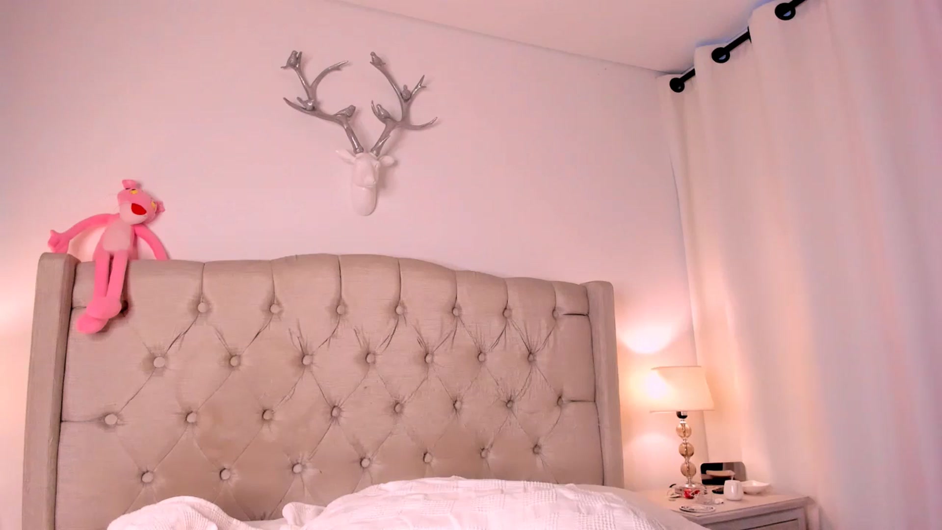 Gallery image thumbnail from Sarita_swtt's myfreecams stream on, 04/20/2026, 01:43 image 2 of 20