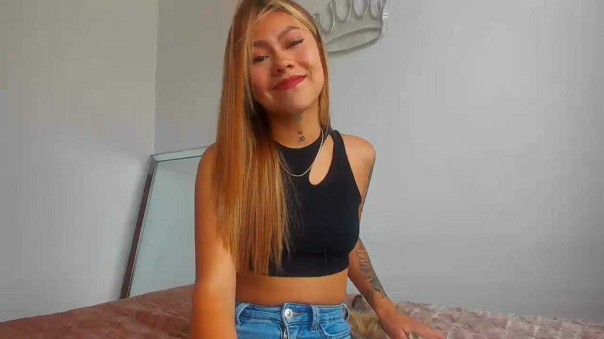Gallery image thumbnail from Saritaa__'s myfreecams stream on, 07/04/2023, 16:38 image 15 of 20