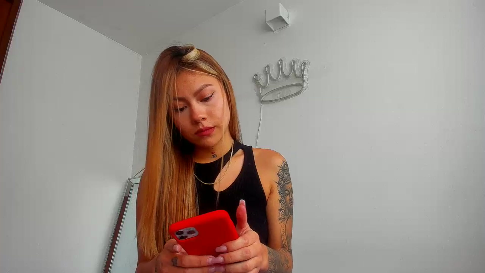Gallery image thumbnail from Saritaa__'s myfreecams stream on, 07/04/2023, 16:38 image 2 of 20