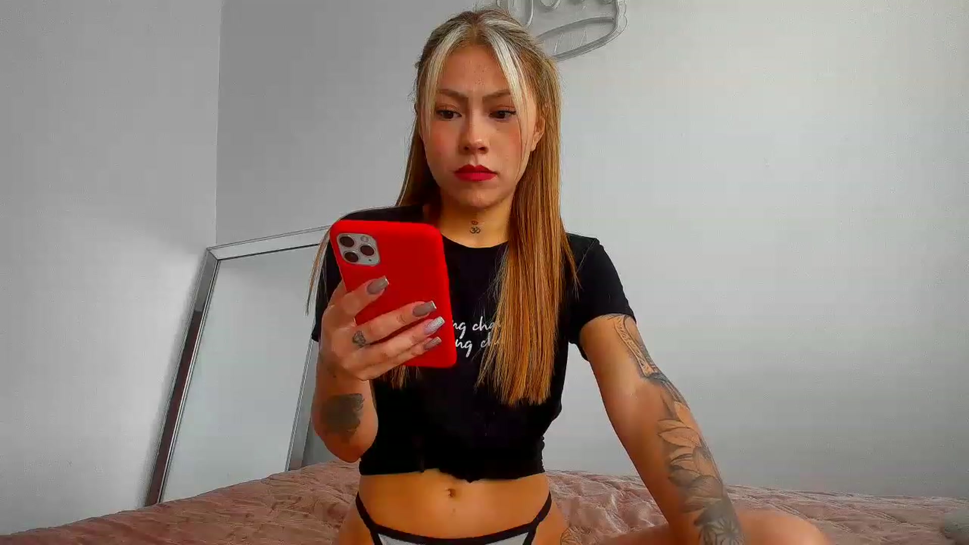 Gallery image thumbnail from Saritaa__'s myfreecams stream on, 08/05/2023, 15:55 image 2 of 20