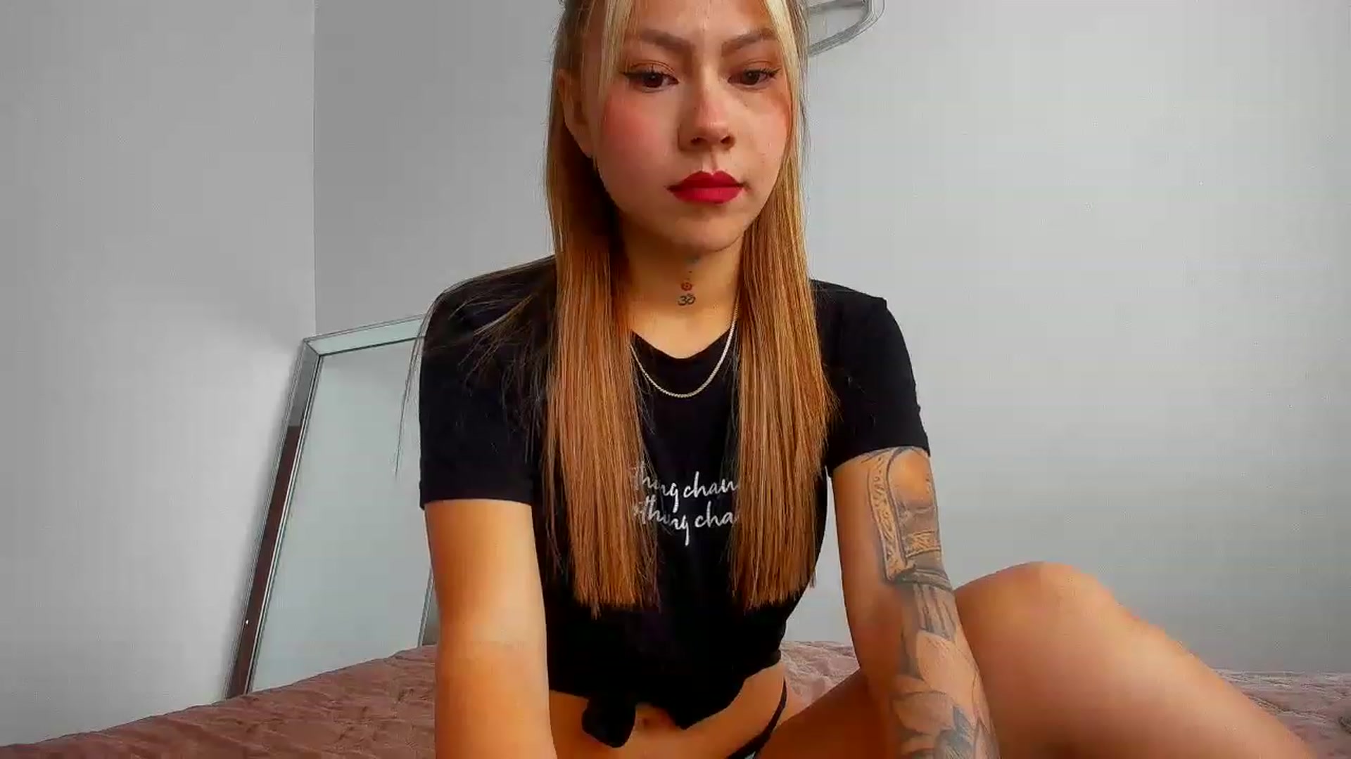 Gallery image thumbnail from Saritaa__'s myfreecams stream on, 08/05/2023, 15:55 image 7 of 20