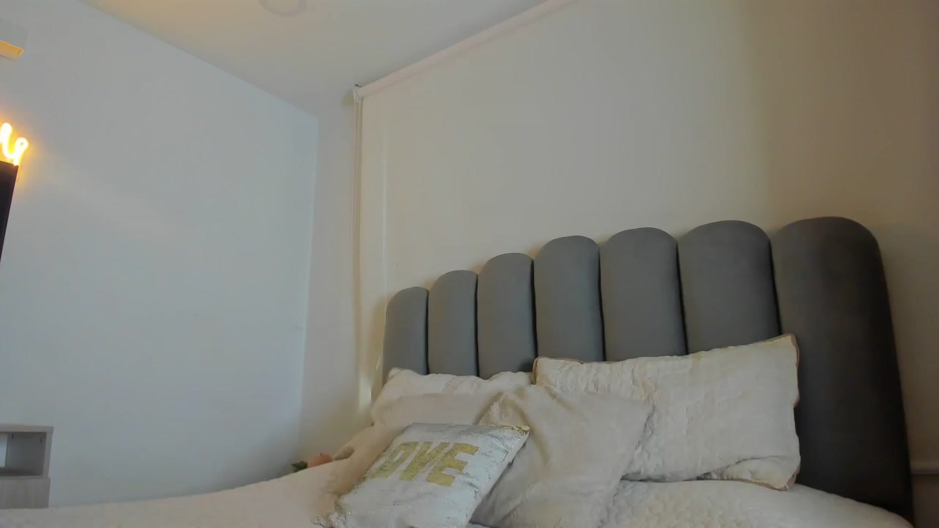 Gallery image thumbnail from Saritaa__'s myfreecams stream on, 06/18/2024, 22:34 image 2 of 20