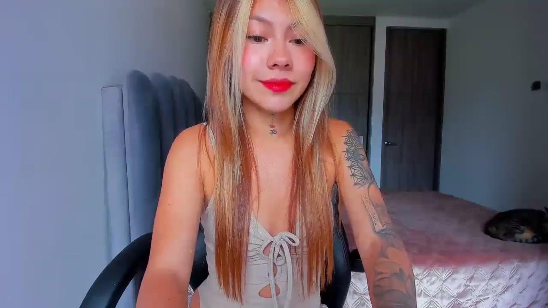 Gallery image thumbnail from Saritaa__'s myfreecams stream on, 07/23/2024, 20:13 image 19 of 20