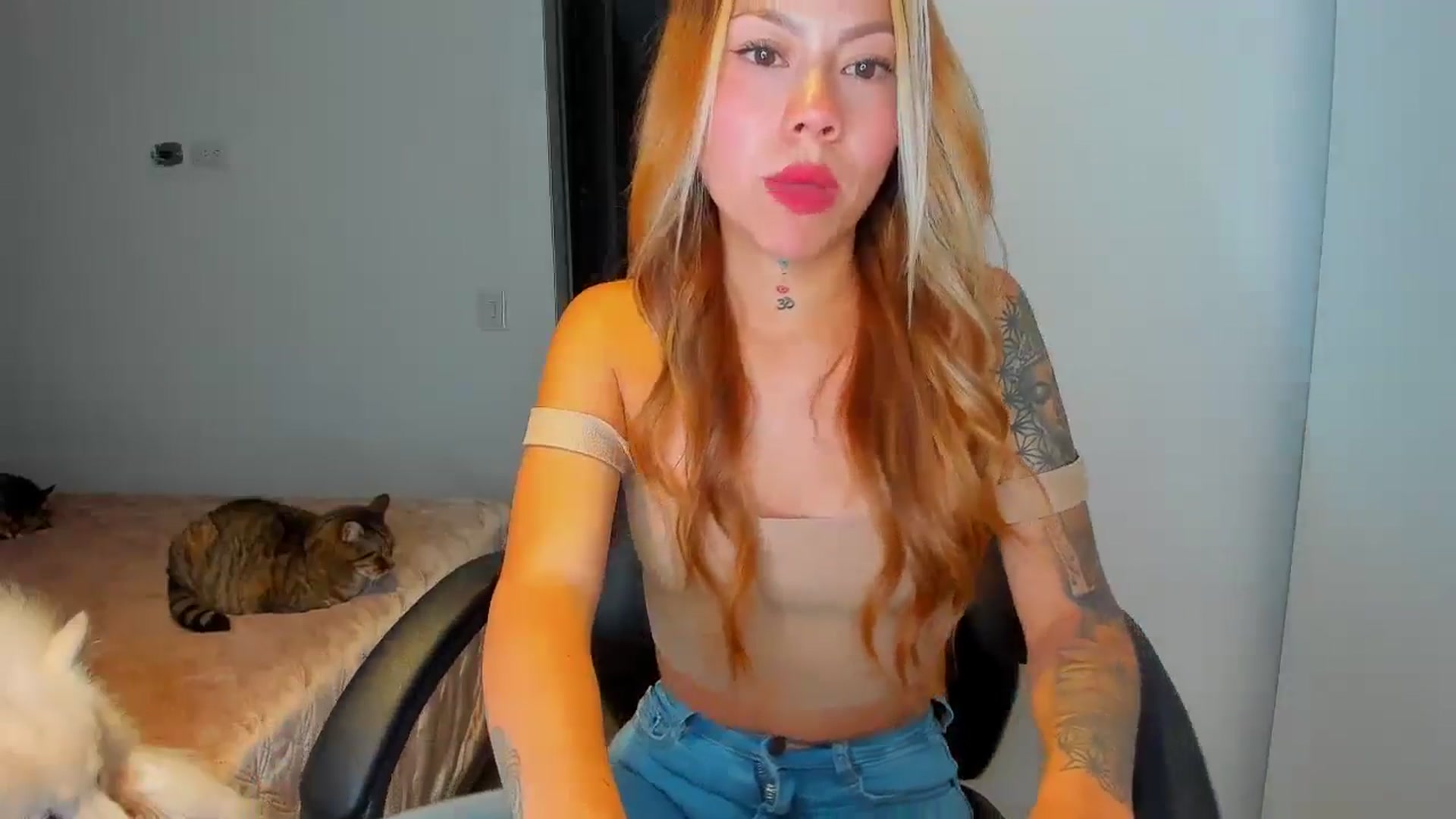 Gallery image thumbnail from Saritaa__'s myfreecams stream on, 07/25/2024, 24:29 image 18 of 20