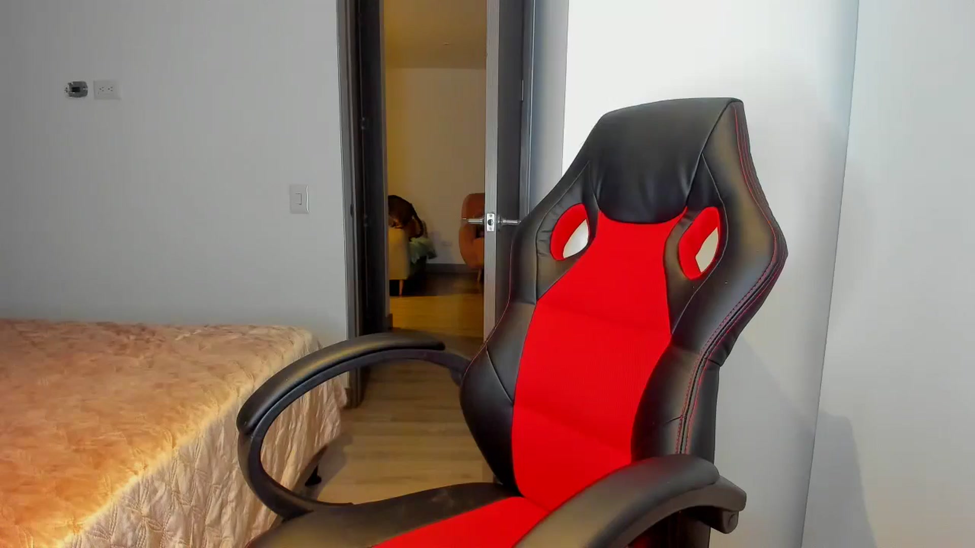 Gallery image thumbnail from Saritaa__'s myfreecams stream on, 07/25/2024, 01:04 image 11 of 20