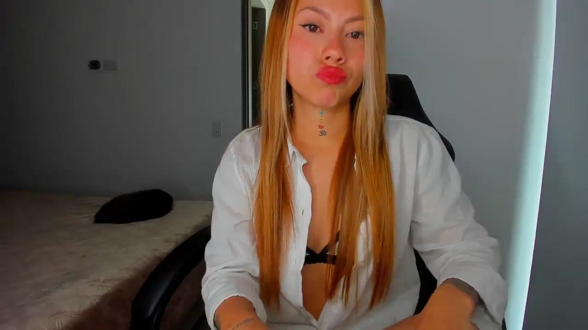 Gallery image thumbnail from Saritaa__'s myfreecams stream on, 07/26/2024, 16:24 image 9 of 20