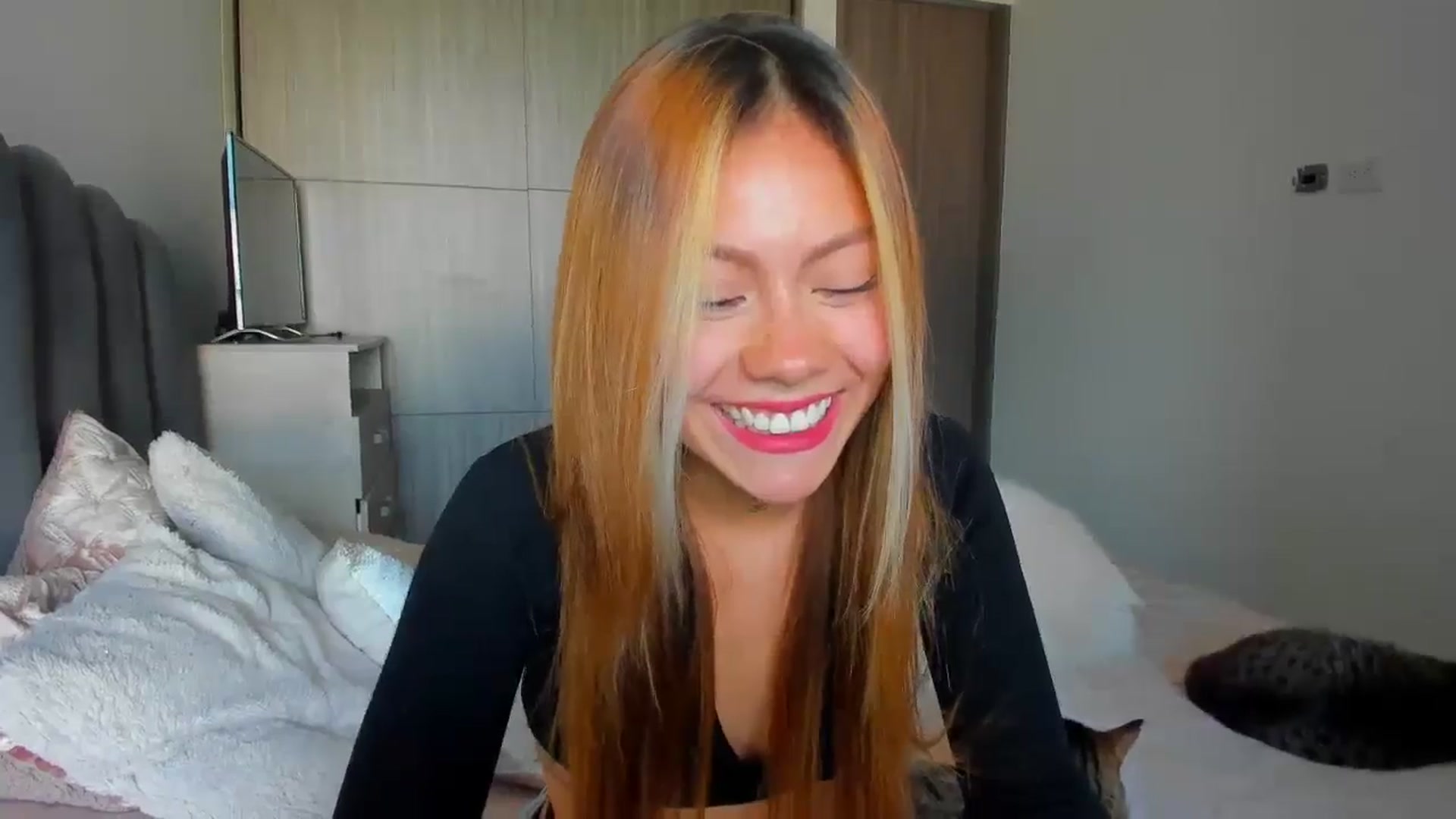 Gallery image thumbnail from Saritaa__'s myfreecams stream on, 07/30/2024, 22:09 image 13 of 20