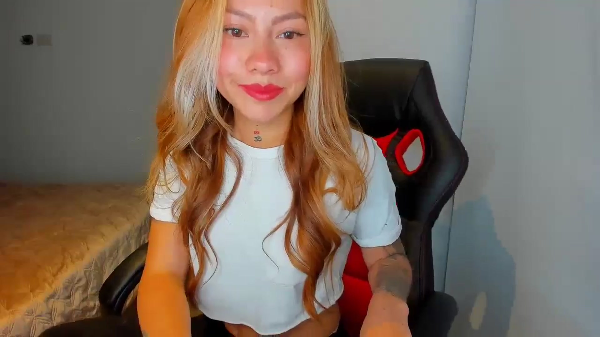 Gallery image thumbnail from Saritaa__'s myfreecams stream on, 08/10/2024, 24:01 image 15 of 20