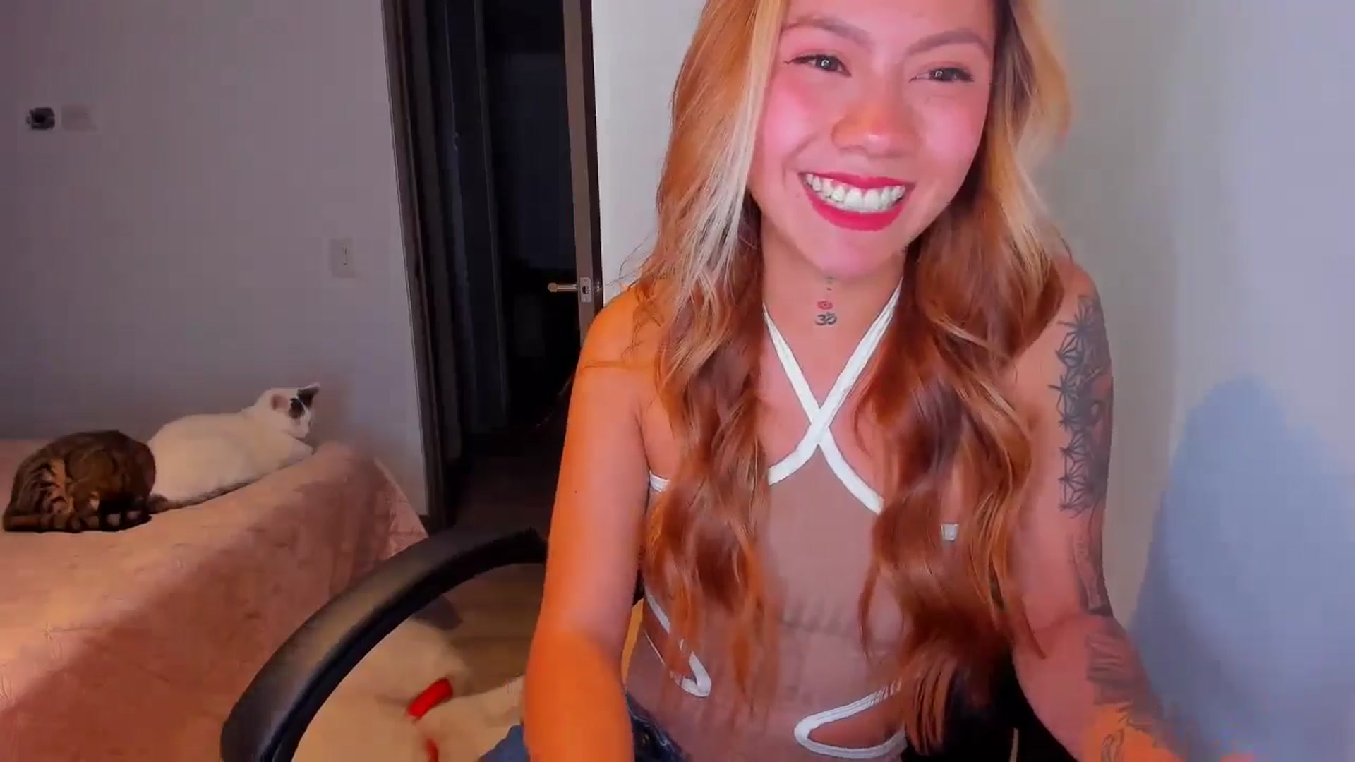 Gallery image thumbnail from Saritaa__'s myfreecams stream on, 08/23/2024, 24:42 image 2 of 20