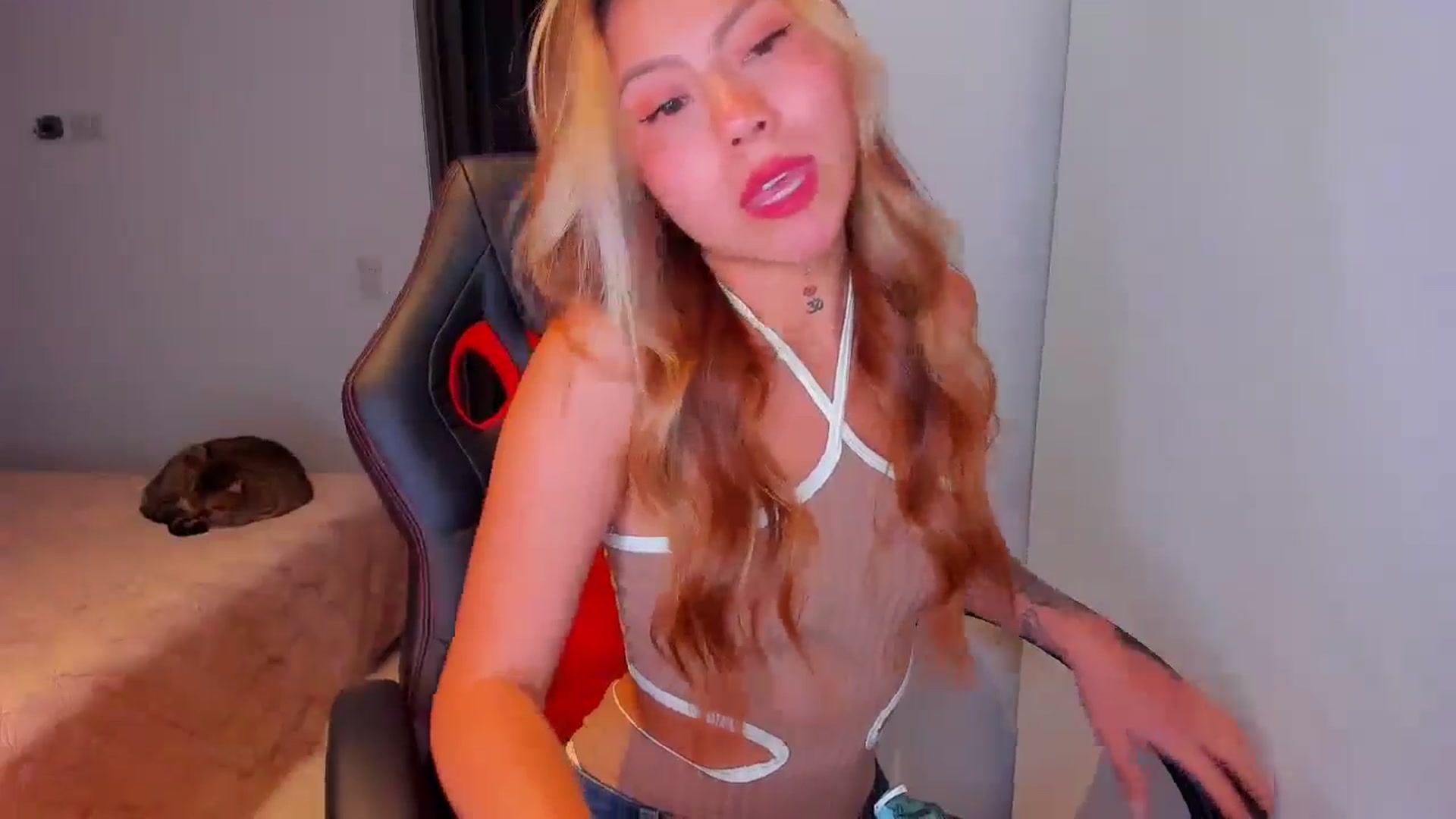 Gallery image thumbnail from Saritaa__'s myfreecams stream on, 08/23/2024, 24:42 image 17 of 20