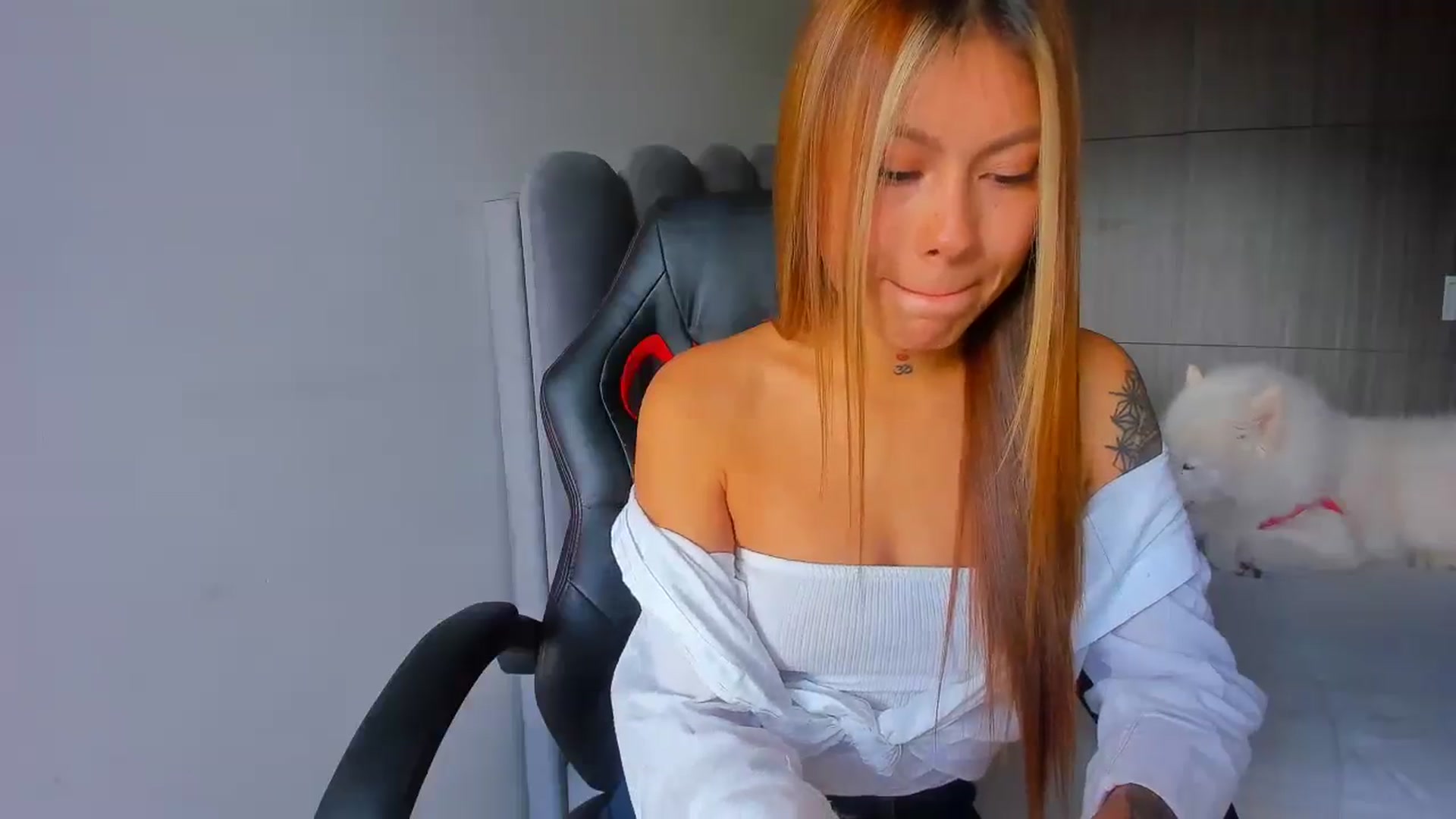Gallery image thumbnail from Saritaa__'s myfreecams stream on, 05/10/2025, 15:05 image 6 of 20