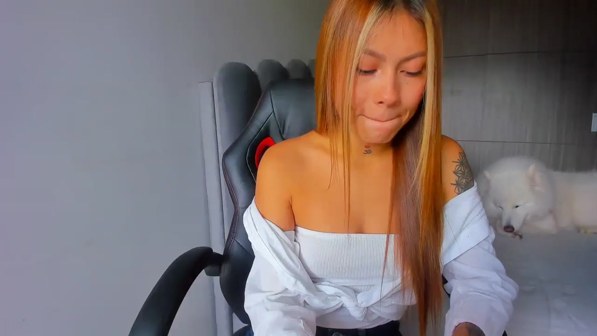 Gallery image thumbnail from Saritaa__'s myfreecams stream on, 05/10/2025, 15:05 image 5 of 20
