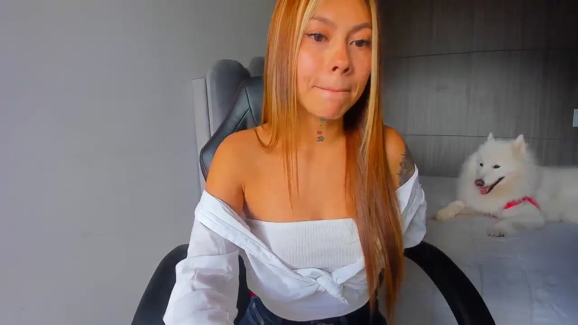 Gallery image thumbnail from Saritaa__'s myfreecams stream on, 05/10/2025, 15:05 image 8 of 20