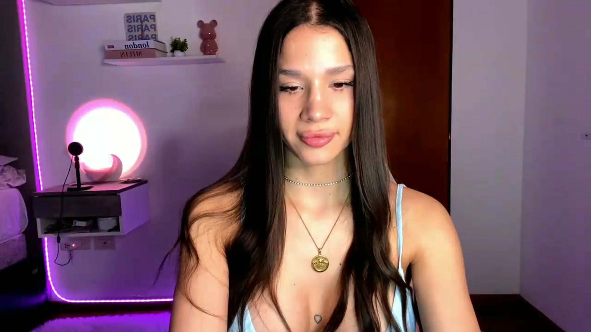 Gallery image thumbnail from SashaEmber's myfreecams stream on, 07/17/2026, 01:34 image 4 of 20
