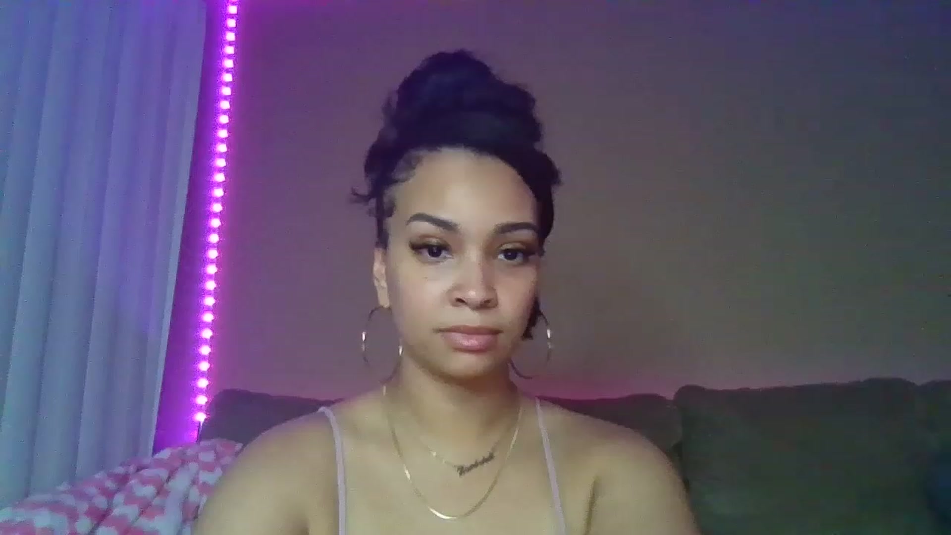 Gallery image thumbnail from SashaEstrella's myfreecams stream on, 02/24/2023, 23:59 image 2 of 20