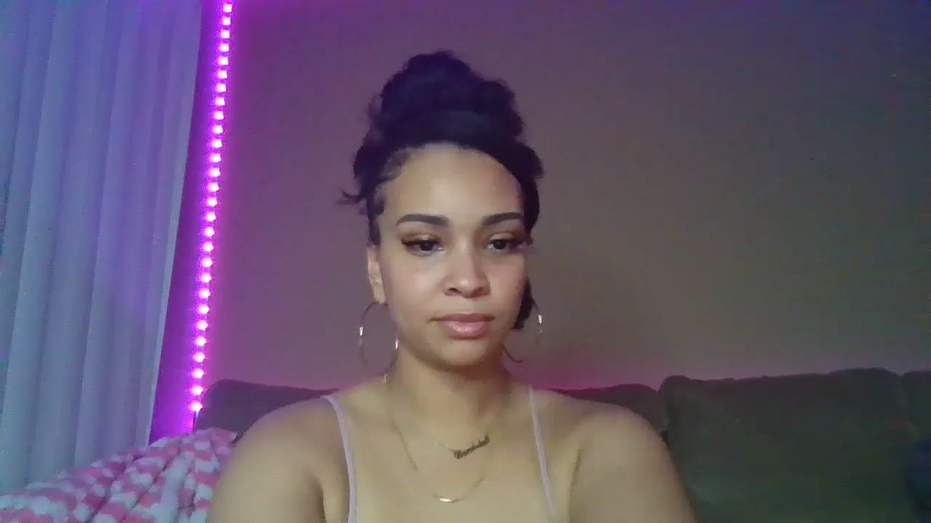 Gallery image thumbnail from SashaEstrella's myfreecams stream on, 02/24/2023, 23:59 image 6 of 20