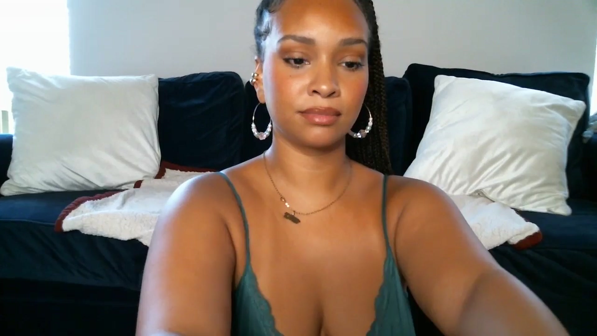 Gallery image thumbnail from SashaEstrella's myfreecams stream on, 06/26/2024, 16:35 image 17 of 20