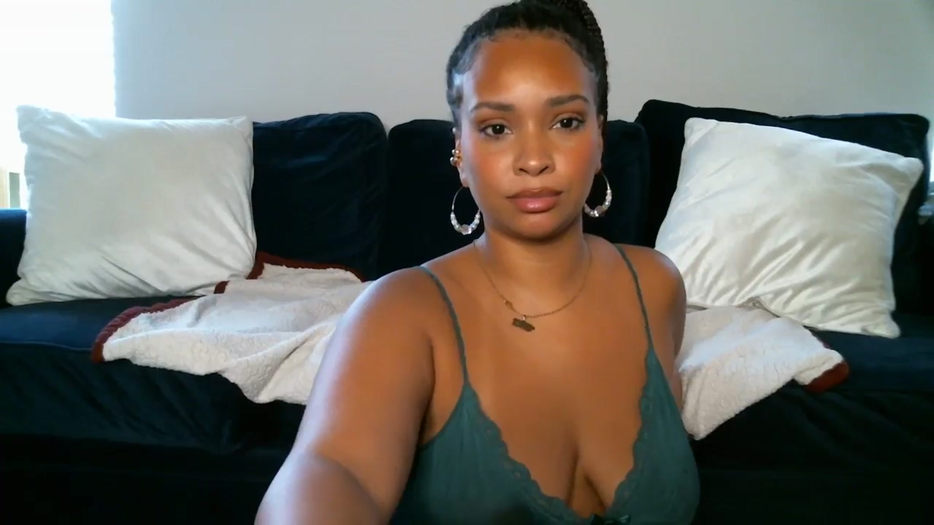 Gallery image thumbnail from SashaEstrella's myfreecams stream on, 06/26/2024, 16:35 image 20 of 20