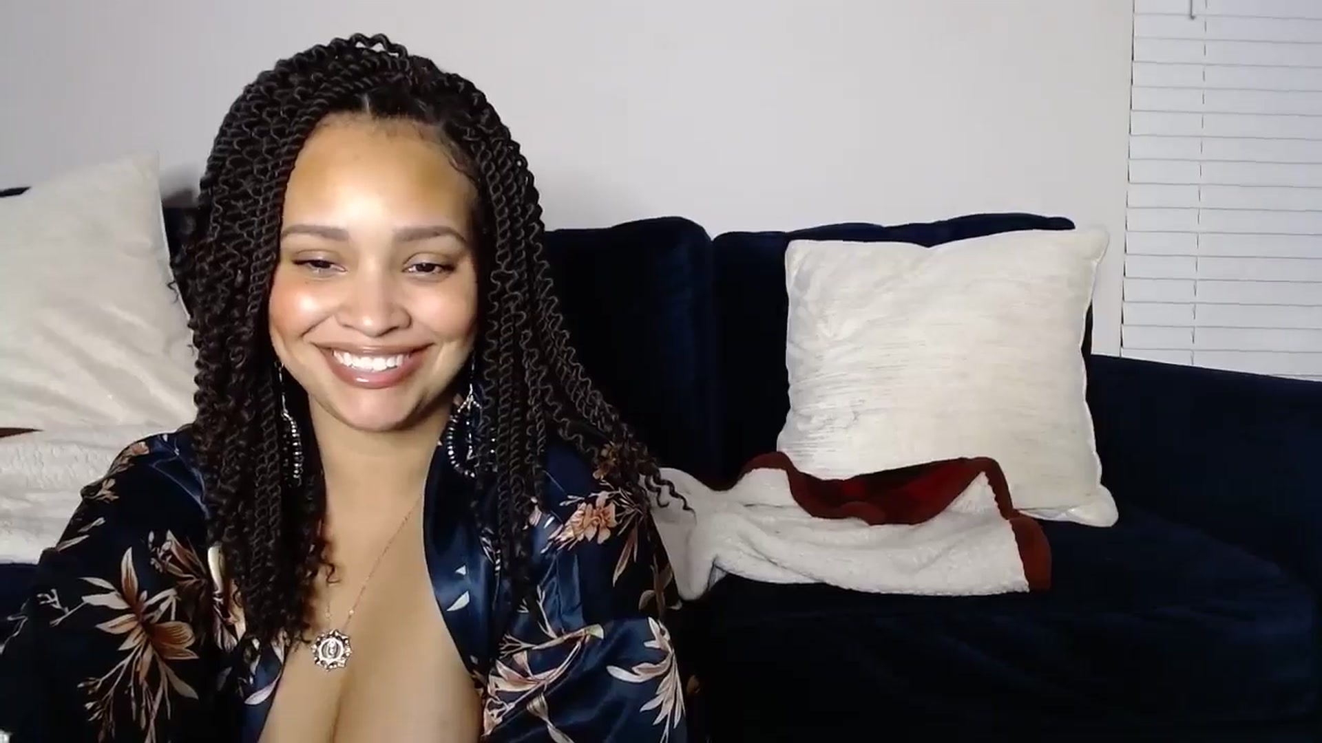 Gallery image thumbnail from SashaEstrella's myfreecams stream on, 10/16/2024, 08:42 image 15 of 20