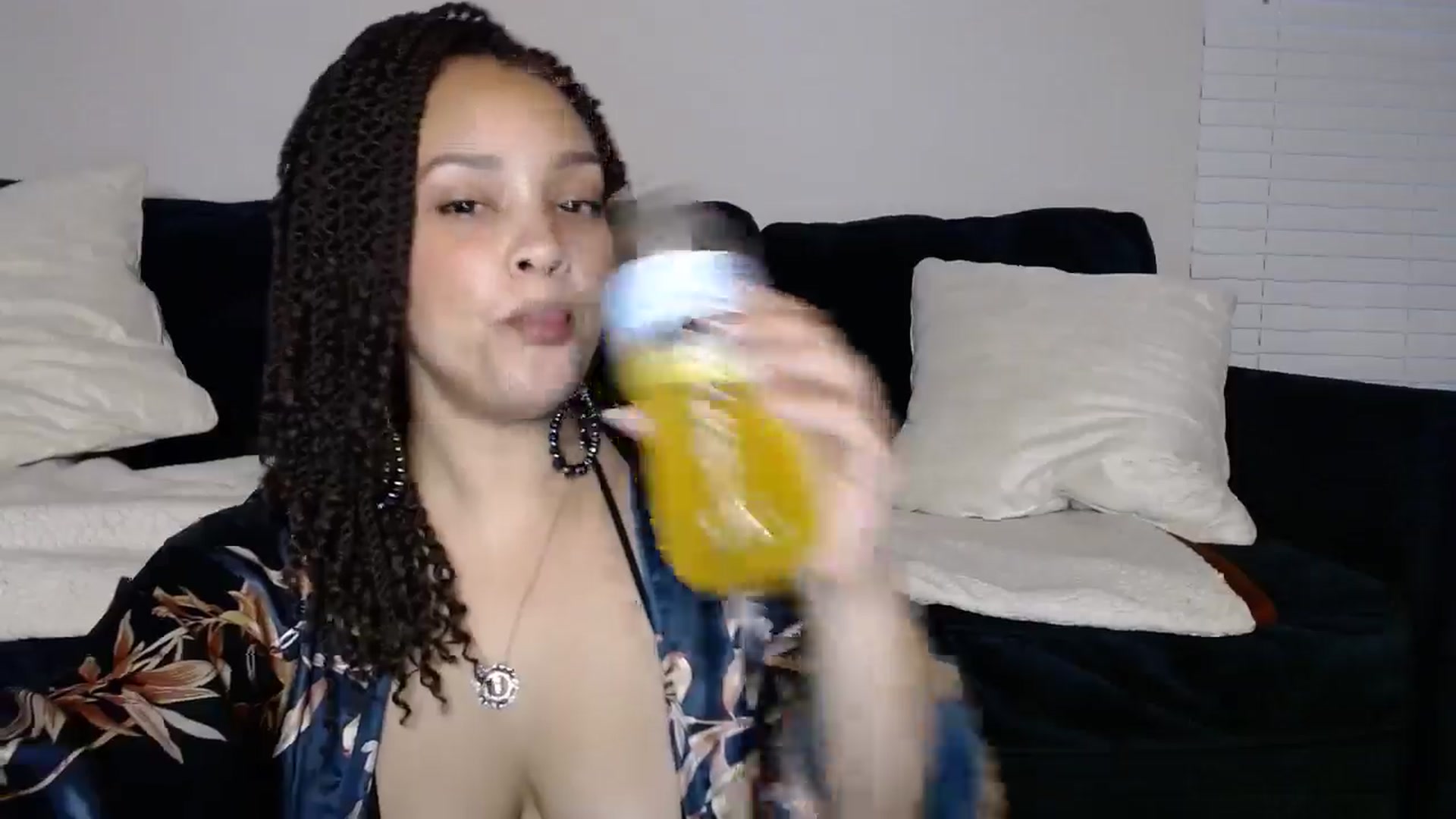 Gallery image thumbnail from SashaEstrella's myfreecams stream on, 10/16/2024, 11:23 image 9 of 20