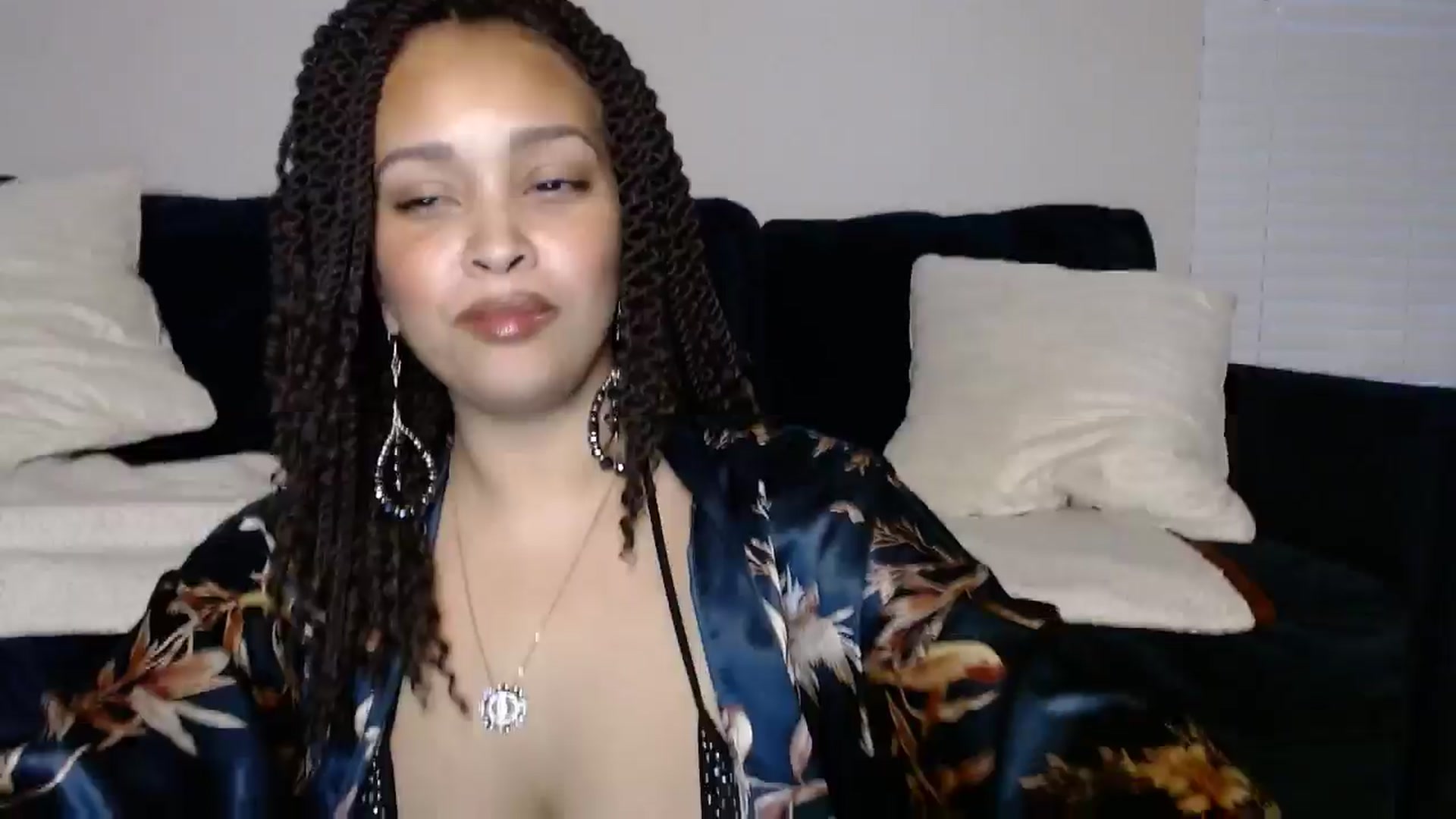 Gallery image thumbnail from SashaEstrella's myfreecams stream on, 10/16/2024, 11:23 image 11 of 20