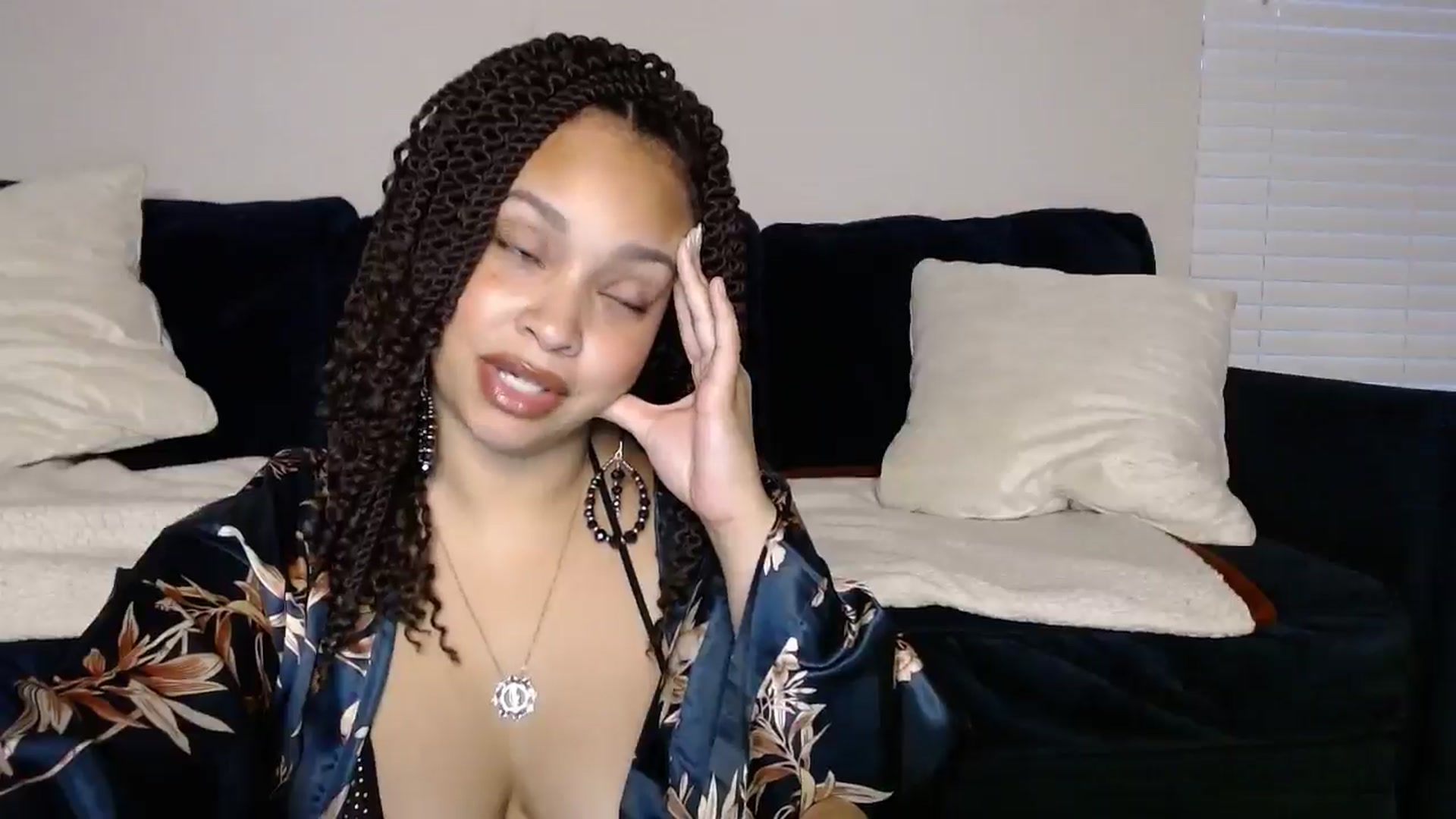 Gallery image thumbnail from SashaEstrella's myfreecams stream on, 10/16/2024, 11:23 image 13 of 20