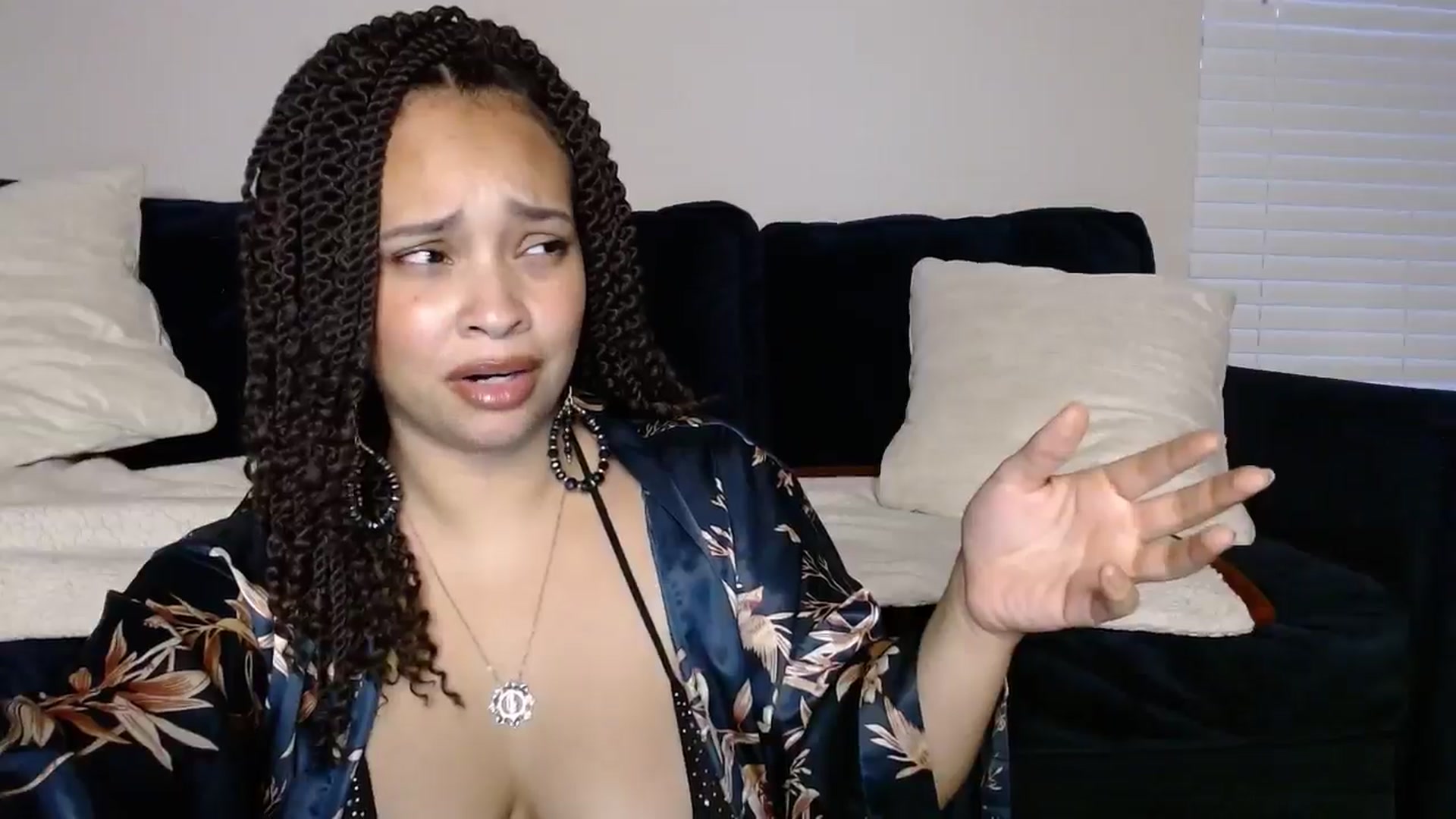 Gallery image thumbnail from SashaEstrella's myfreecams stream on, 10/16/2024, 11:23 image 14 of 20