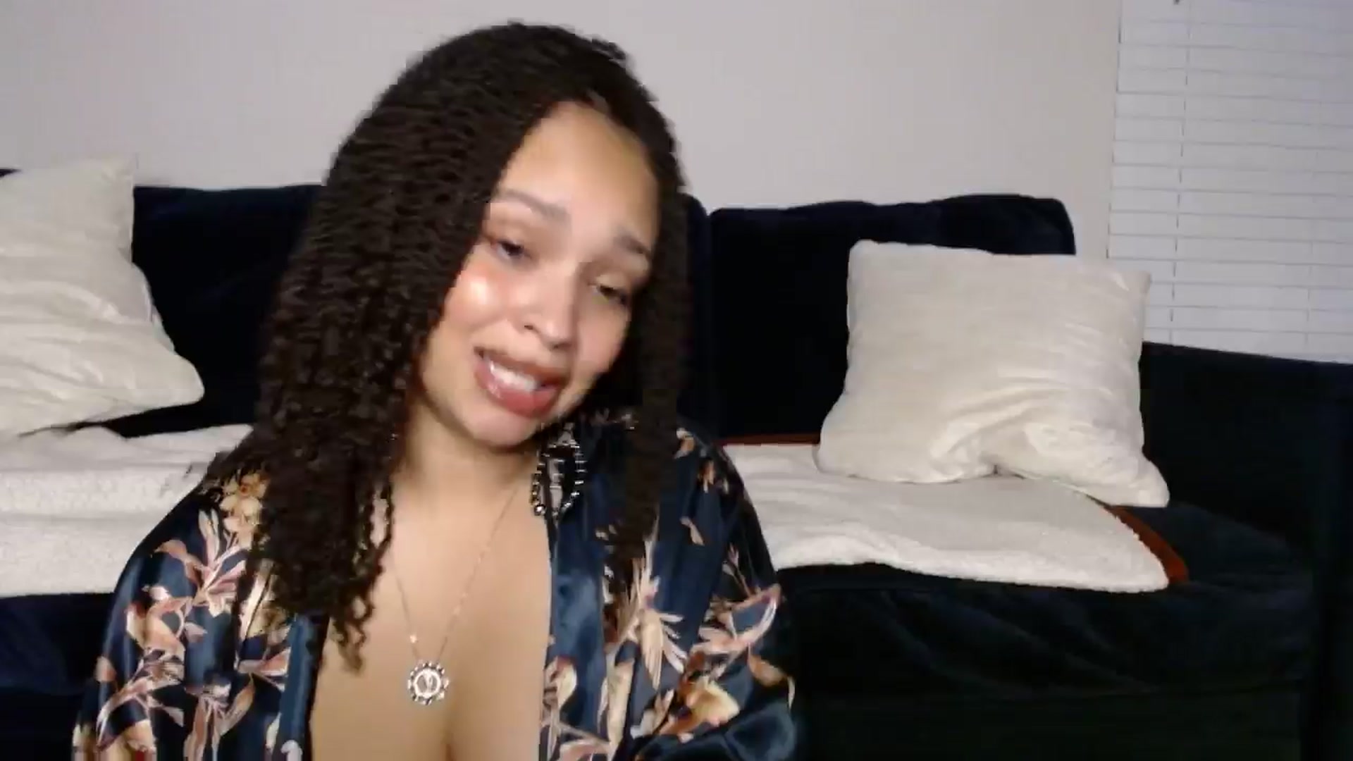 Gallery image thumbnail from SashaEstrella's myfreecams stream on, 10/16/2024, 11:23 image 5 of 20