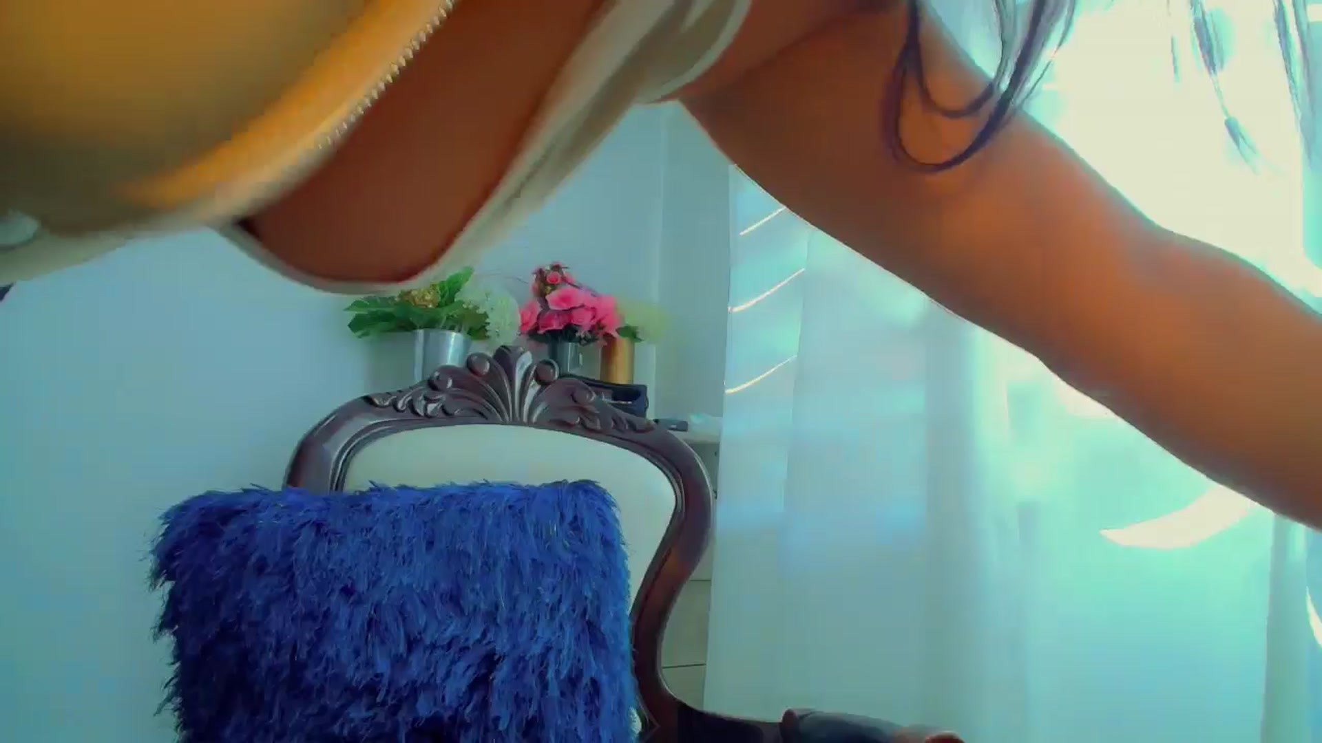 Gallery image thumbnail from SashaGreeyy's myfreecams stream on, 12/10/2024, 20:08 image 11 of 20