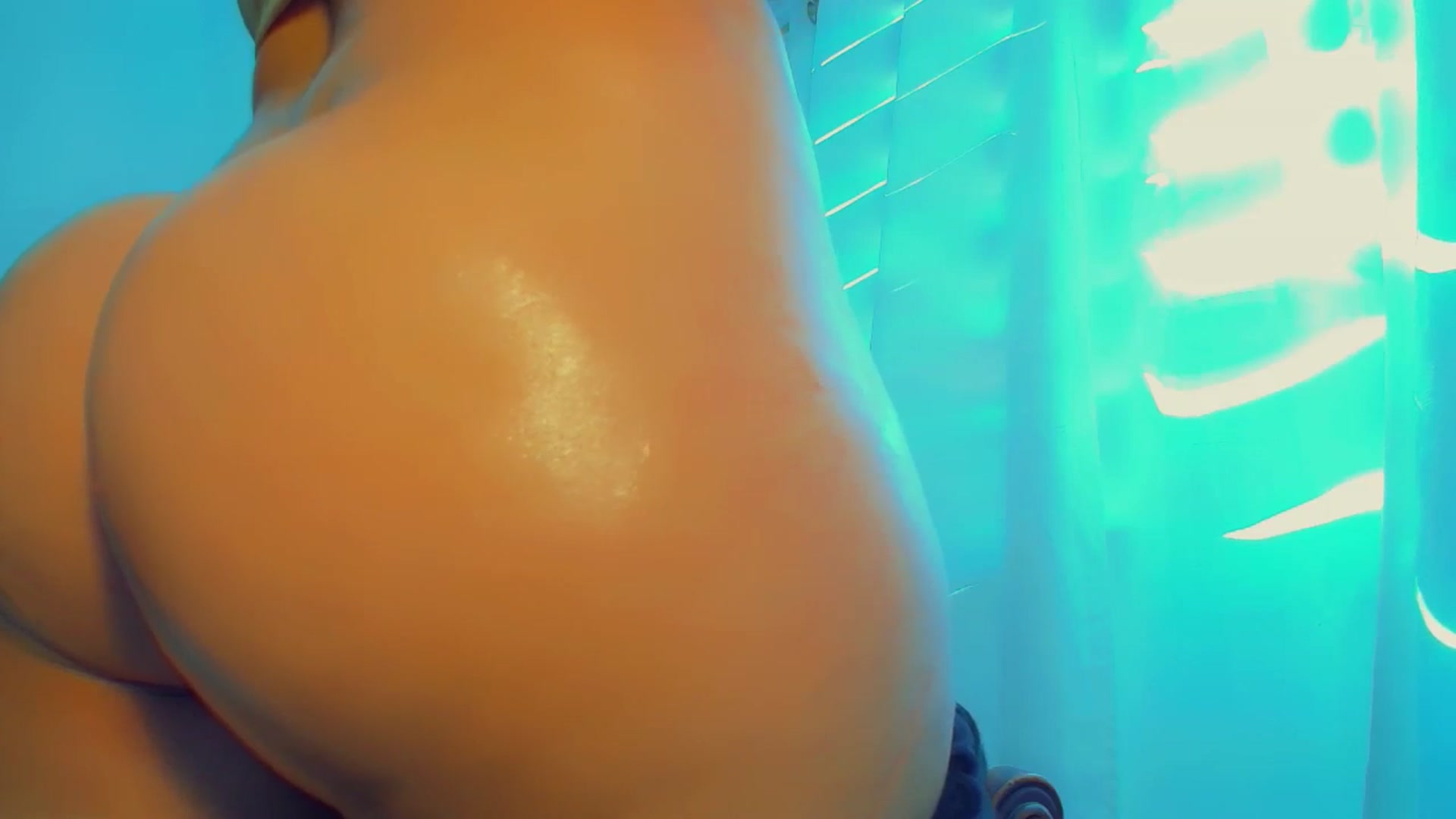 Gallery image thumbnail from SashaGreeyy's myfreecams stream on, 12/10/2024, 20:08 image 18 of 20
