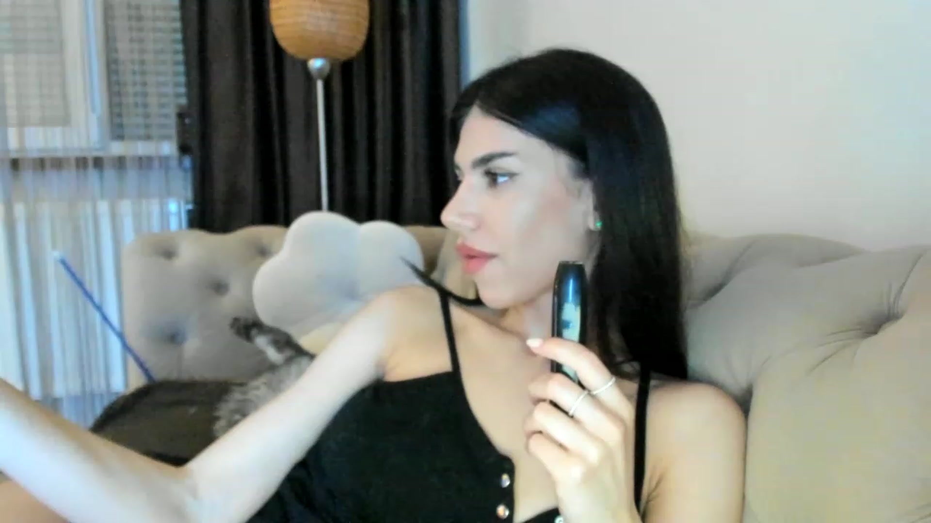 Gallery image thumbnail from SashaLopez's myfreecams stream on, 05/04/2023, 21:32 image 16 of 20