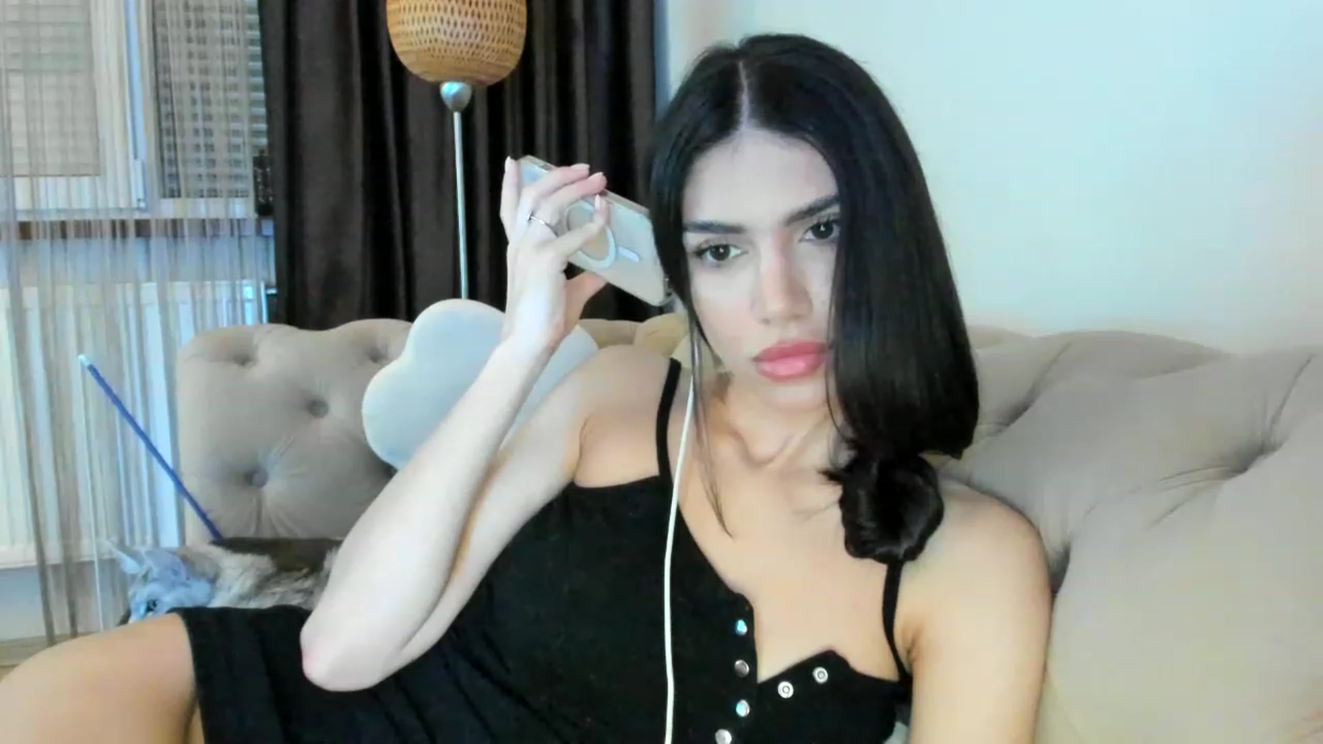 Gallery image thumbnail from SashaLopez's myfreecams stream on, 05/04/2023, 21:32 image 17 of 20