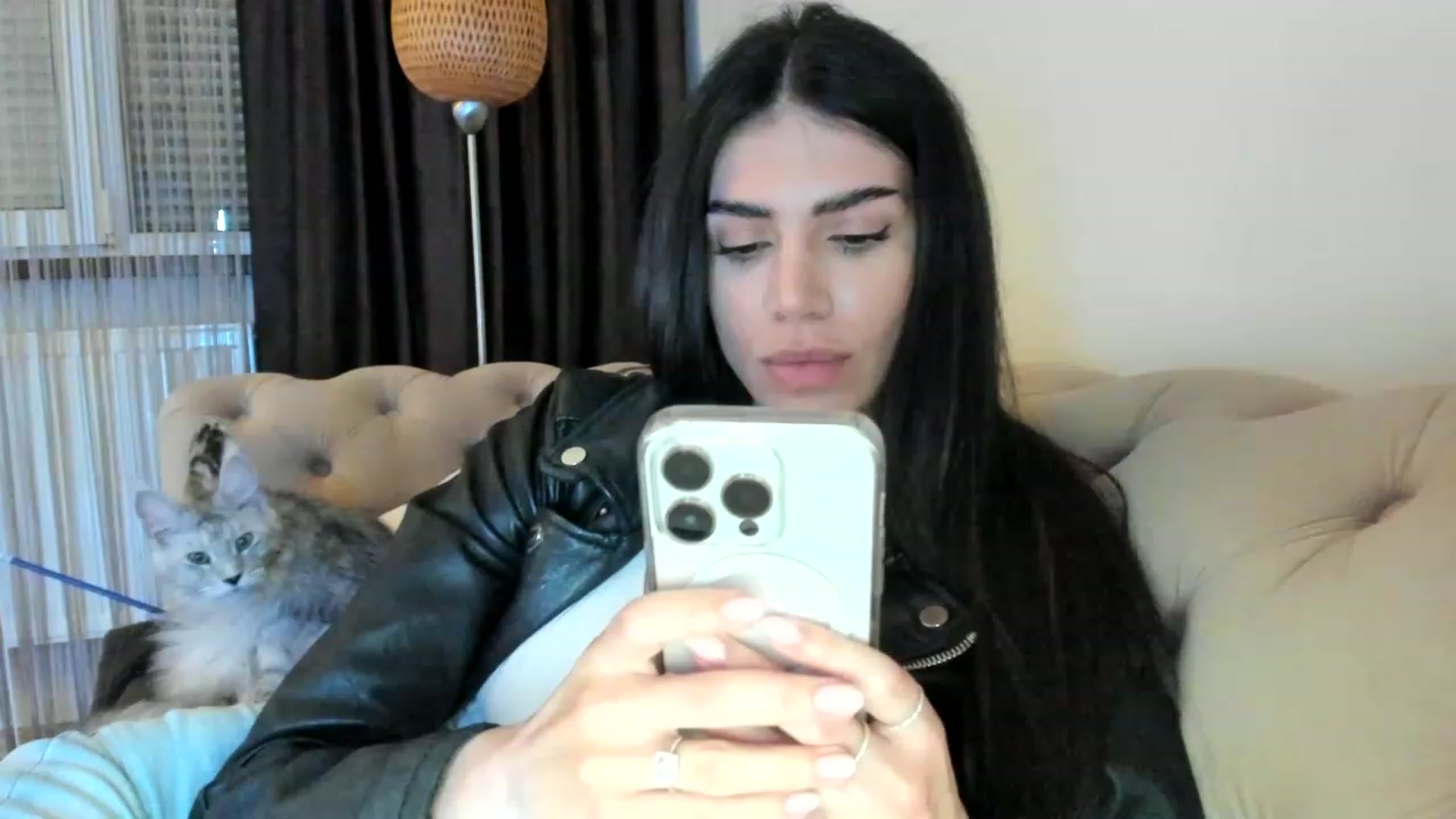 Gallery image thumbnail from SashaLopez's myfreecams stream on, 05/05/2023, 22:53 image 1 of 20