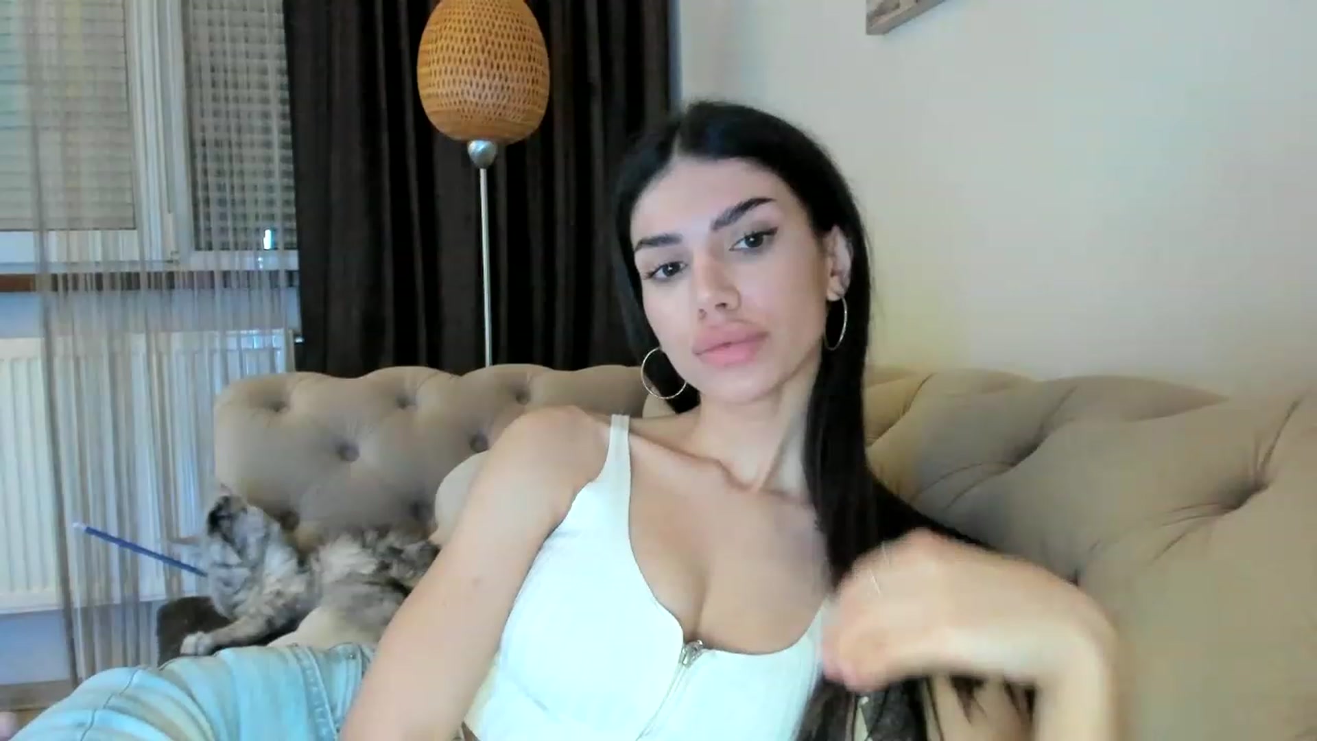 Gallery image thumbnail from SashaLopez's myfreecams stream on, 05/05/2023, 22:53 image 8 of 20