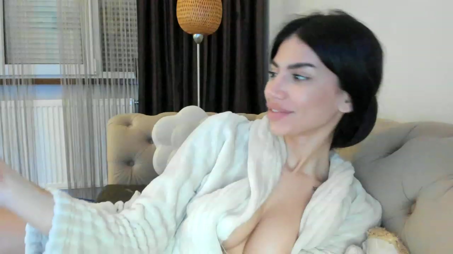Gallery image thumbnail from SashaLopez's myfreecams stream on, 05/07/2023, 20:50 image 2 of 20