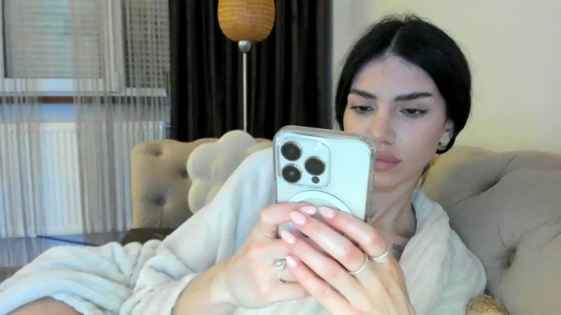 Gallery image thumbnail from SashaLopez's myfreecams stream on, 05/07/2023, 20:50 image 1 of 20