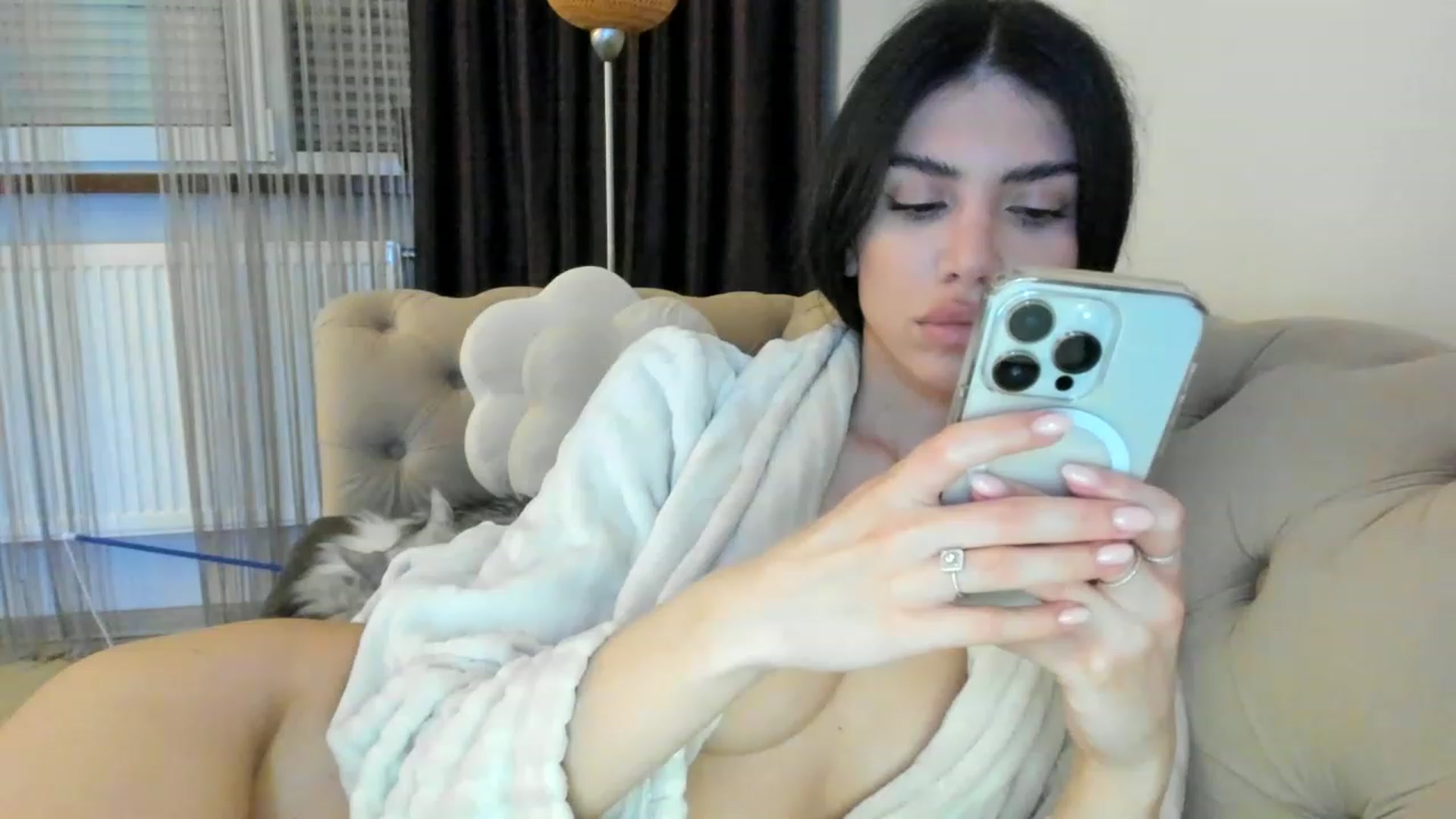 Gallery image thumbnail from SashaLopez's myfreecams stream on, 05/07/2023, 20:50 image 13 of 20