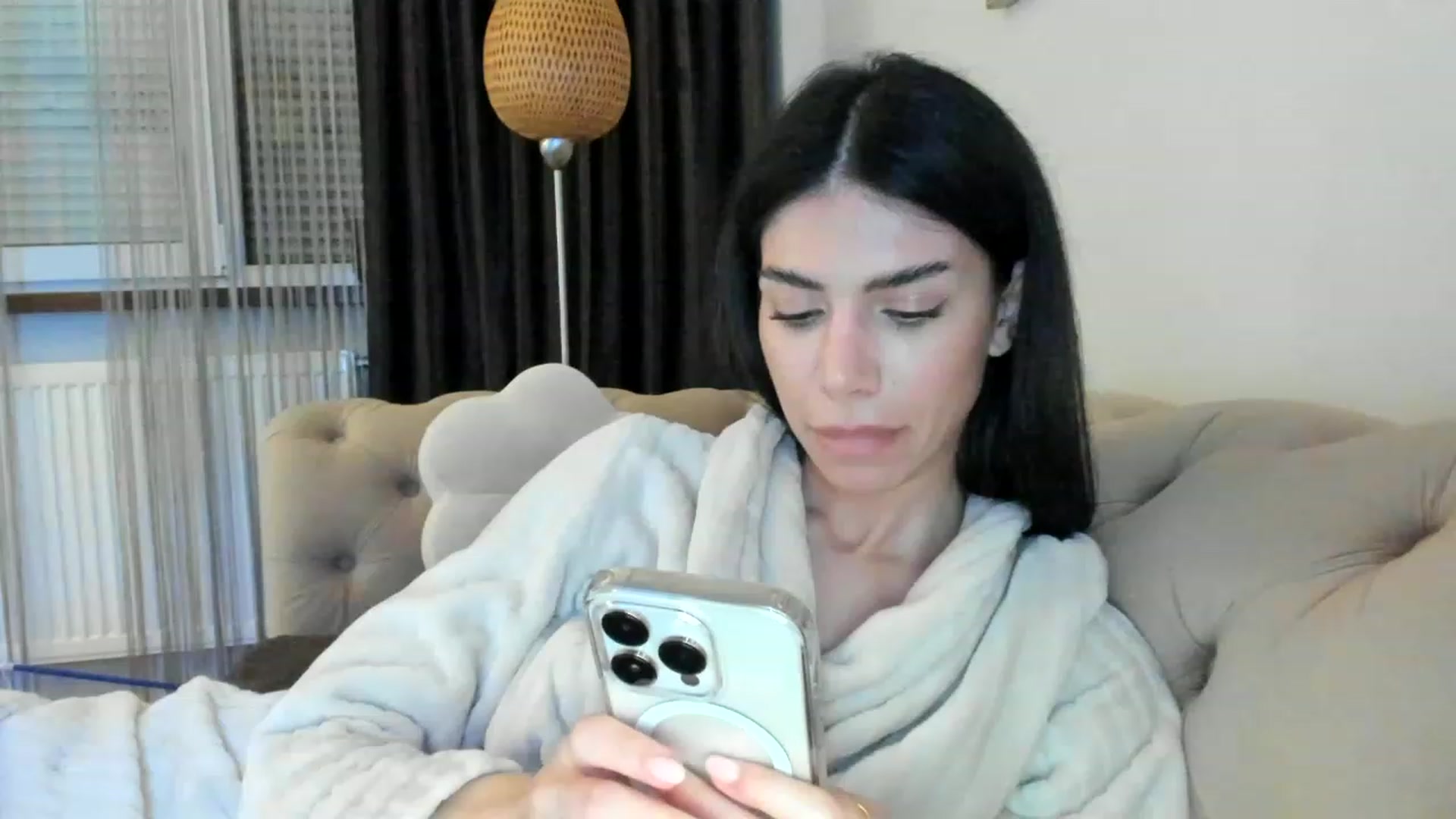 Gallery image thumbnail from SashaLopez's myfreecams stream on, 05/07/2023, 22:50 image 14 of 20