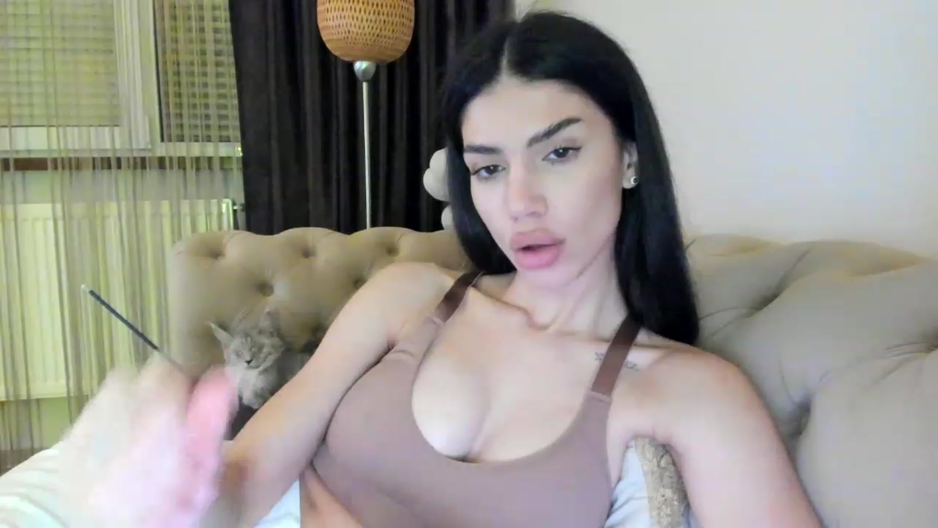 Gallery image thumbnail from SashaLopez's myfreecams stream on, 05/09/2023, 20:33 image 2 of 20