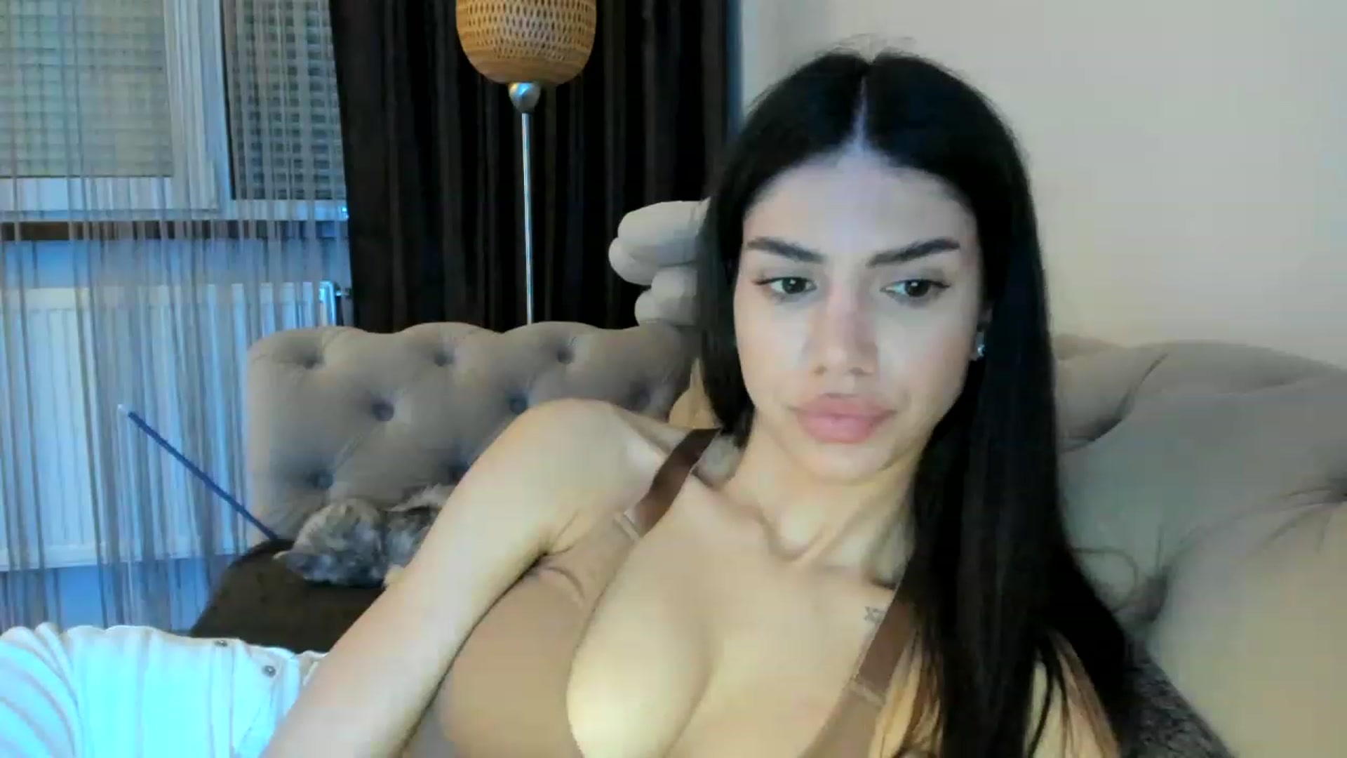Gallery image thumbnail from SashaLopez's myfreecams stream on, 05/09/2023, 20:33 image 16 of 20