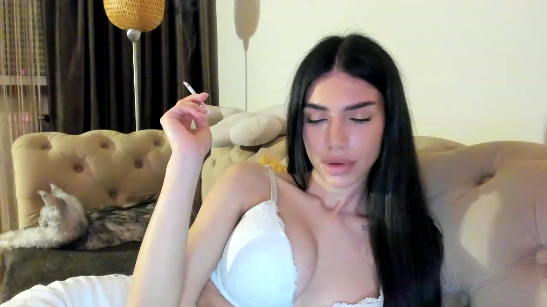 Gallery image thumbnail from SashaLopez's myfreecams stream on, 05/13/2023, 22:43 image 17 of 20