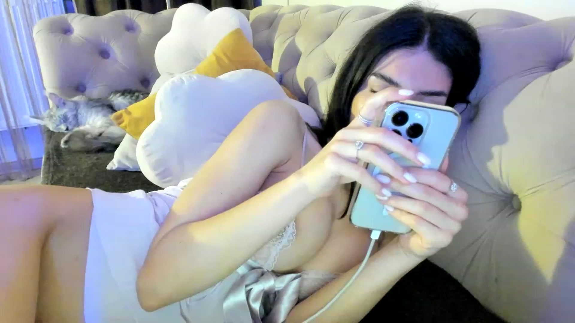 Gallery image thumbnail from SashaLopez's myfreecams stream on, 05/22/2023, 20:32 image 11 of 20