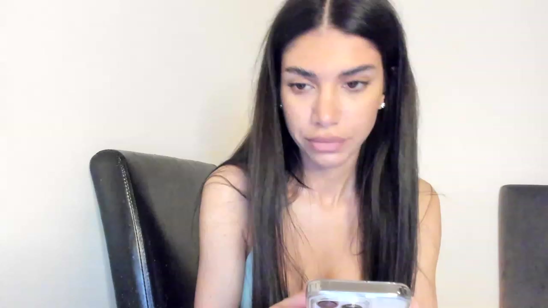 Gallery image thumbnail from SashaLopez's myfreecams stream on, 06/04/2023, 19:36 image 1 of 20